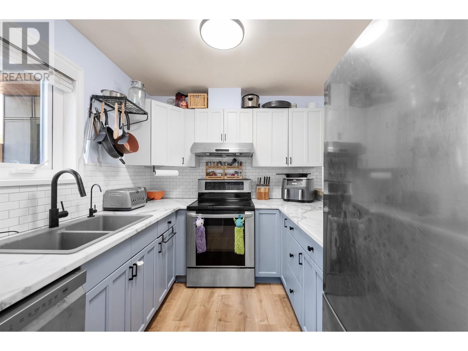 1025 Brothers Place, Squamish, British Columbia  V8B 0A9 - Photo 6 - R2960503