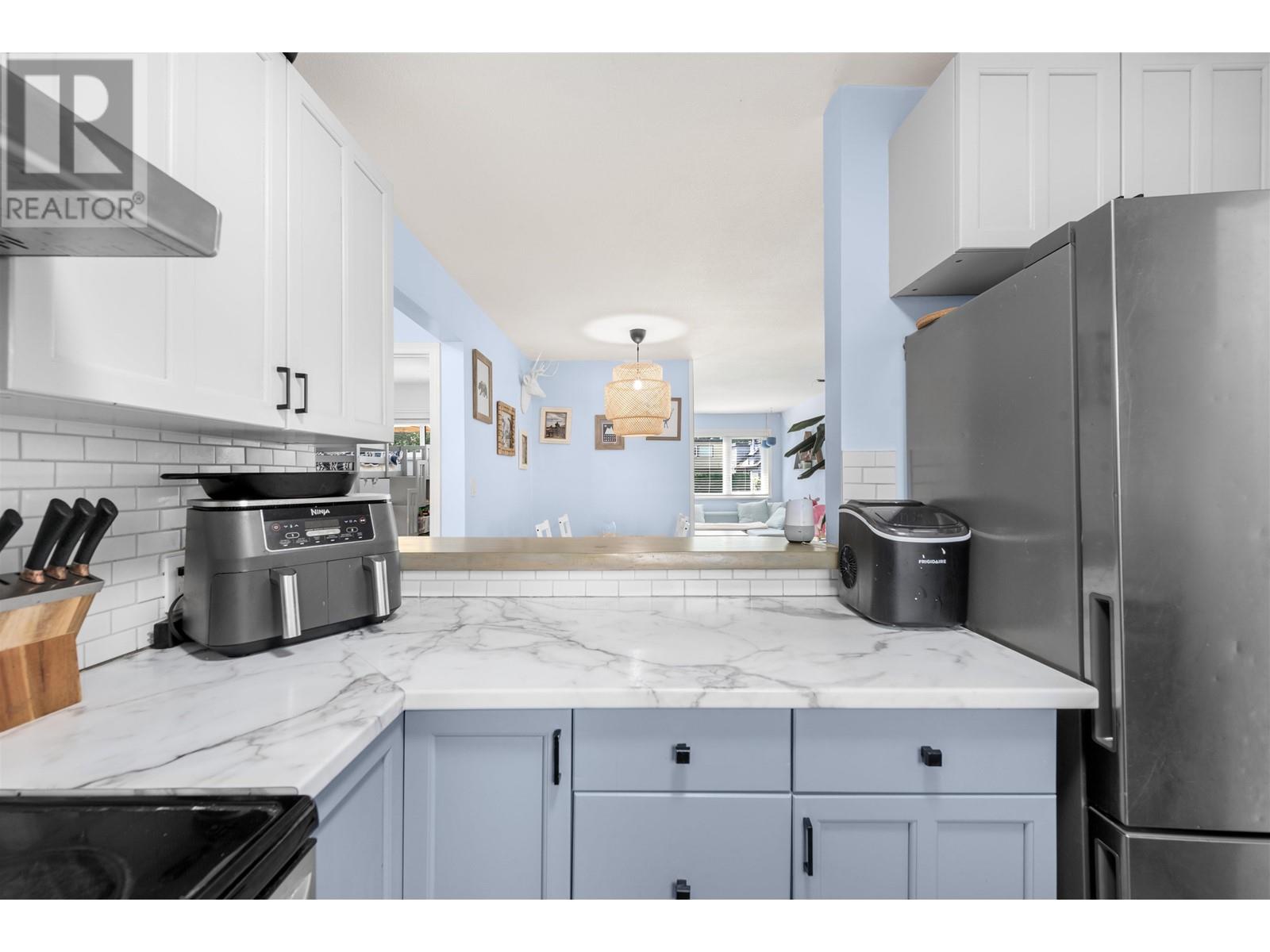 1025 Brothers Place, Squamish, British Columbia  V8B 0A9 - Photo 8 - R2960503