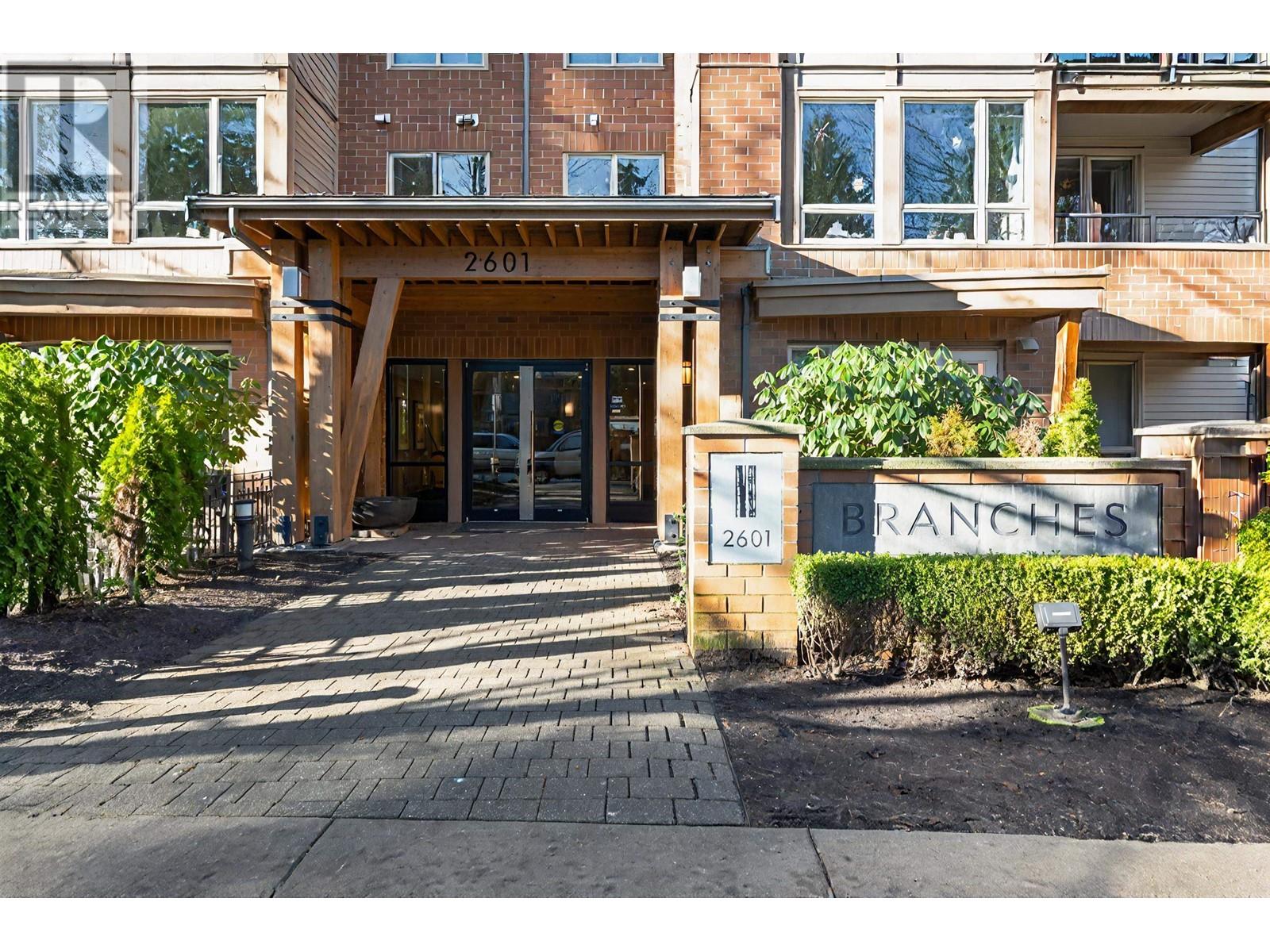 209 2601 Whiteley Court, North Vancouver, British Columbia  V7J 2R7 - Photo 1 - R2960347