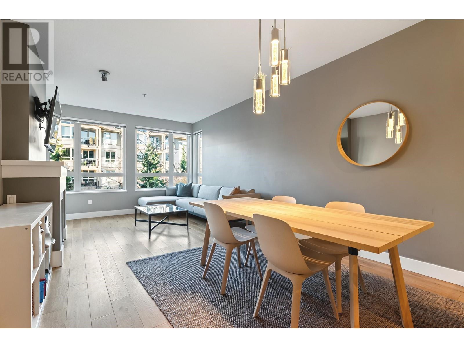 209 2601 Whiteley Court, North Vancouver, British Columbia  V7J 2R7 - Photo 3 - R2960347