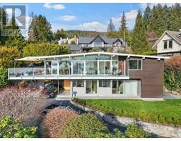 4045 BAYRIDGE AVENUE, West Vancouver, British Columbia
