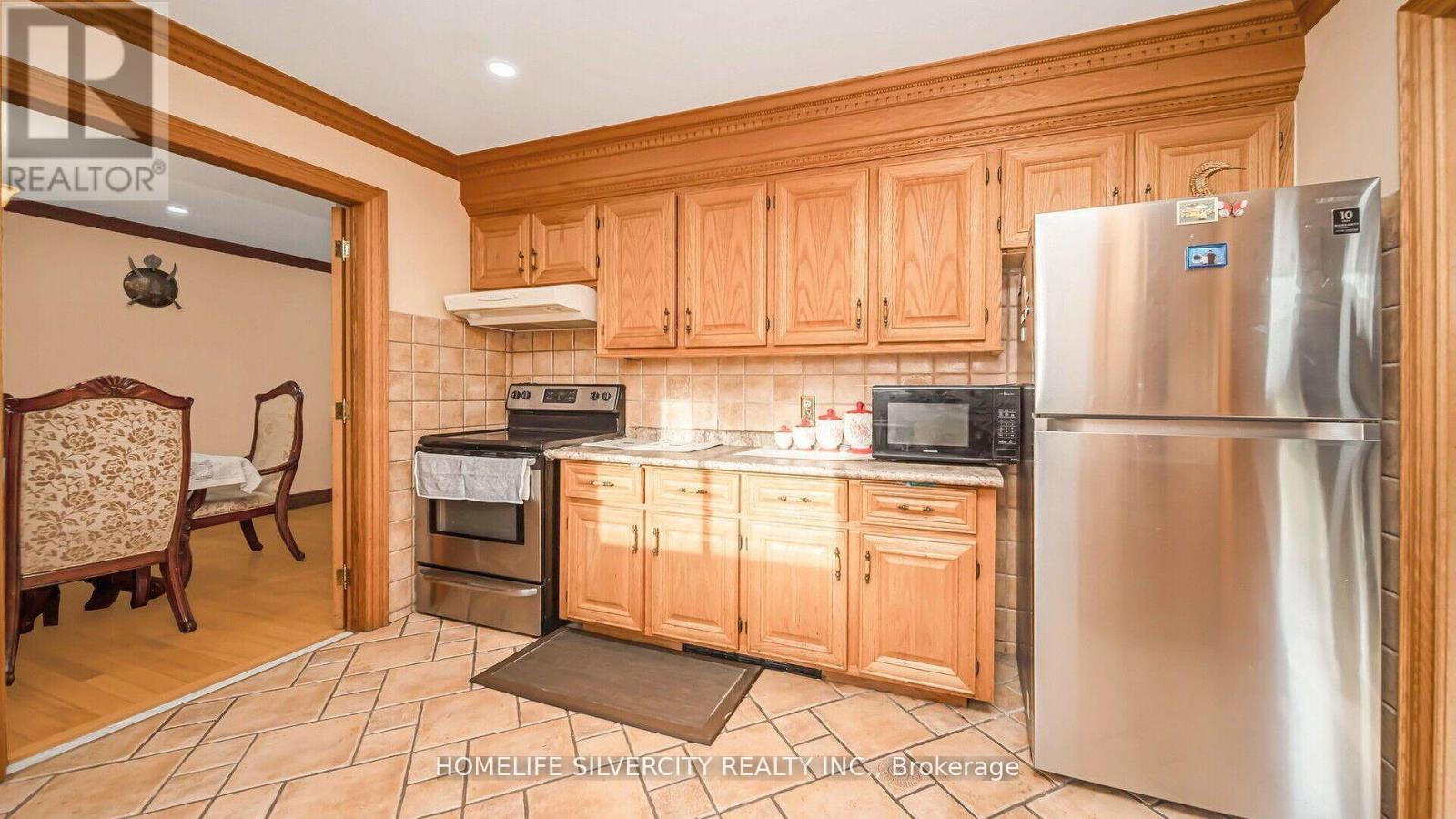 Property at 14208 TORBRAM ROAD image 5