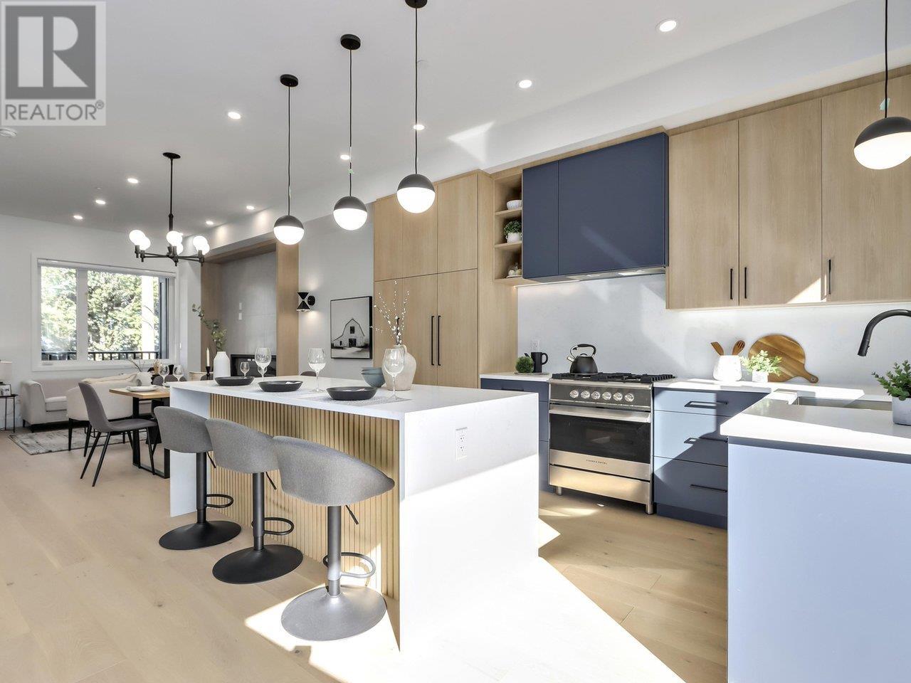 Listing Picture 8 of 33 : 1226 VICTORIA DRIVE, Vancouver / 溫哥華 - 魯藝地產 Yvonne Lu Group - MLS Medallion Club Member