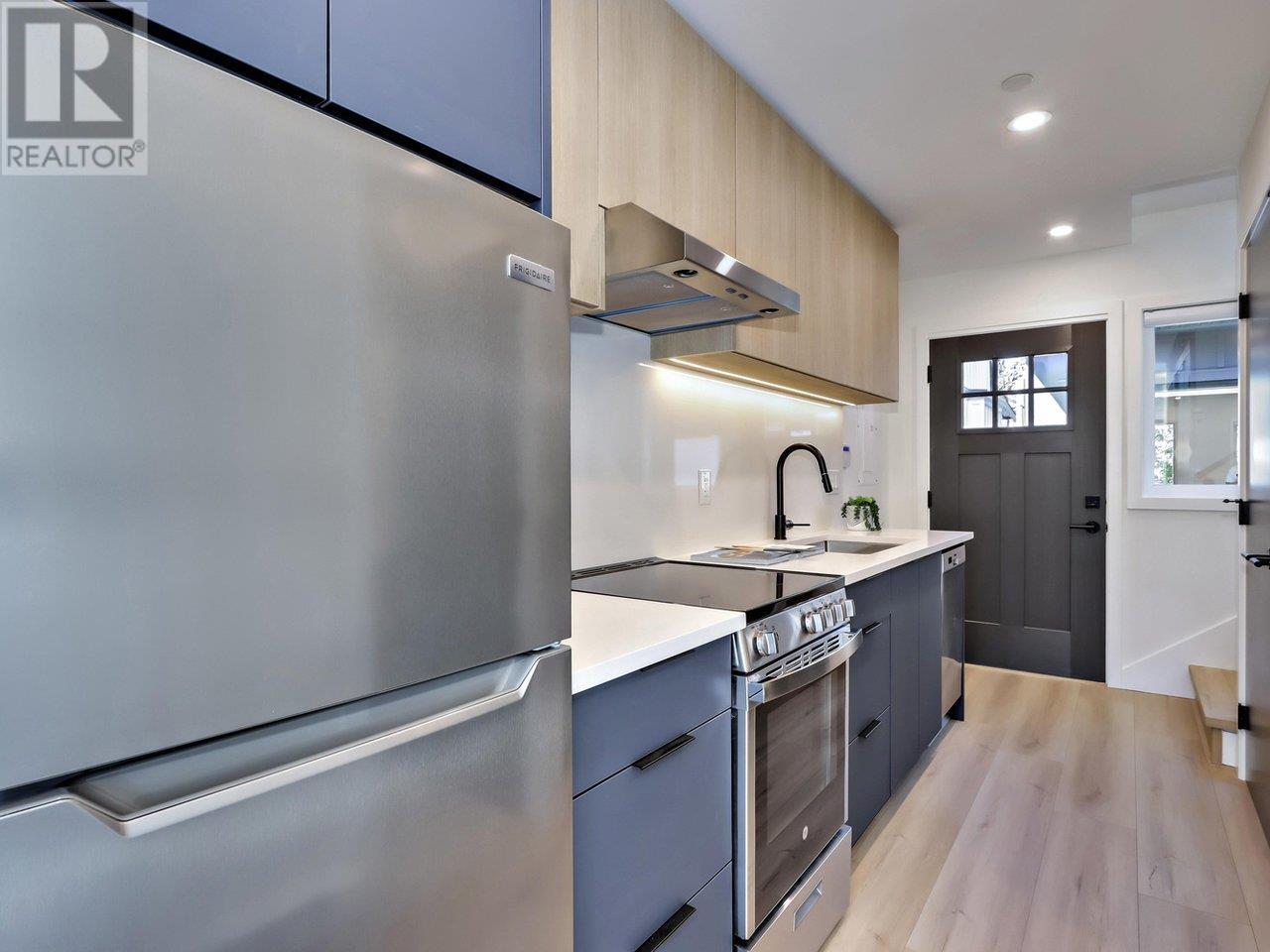 Listing Picture 28 of 33 : 1226 VICTORIA DRIVE, Vancouver / 溫哥華 - 魯藝地產 Yvonne Lu Group - MLS Medallion Club Member