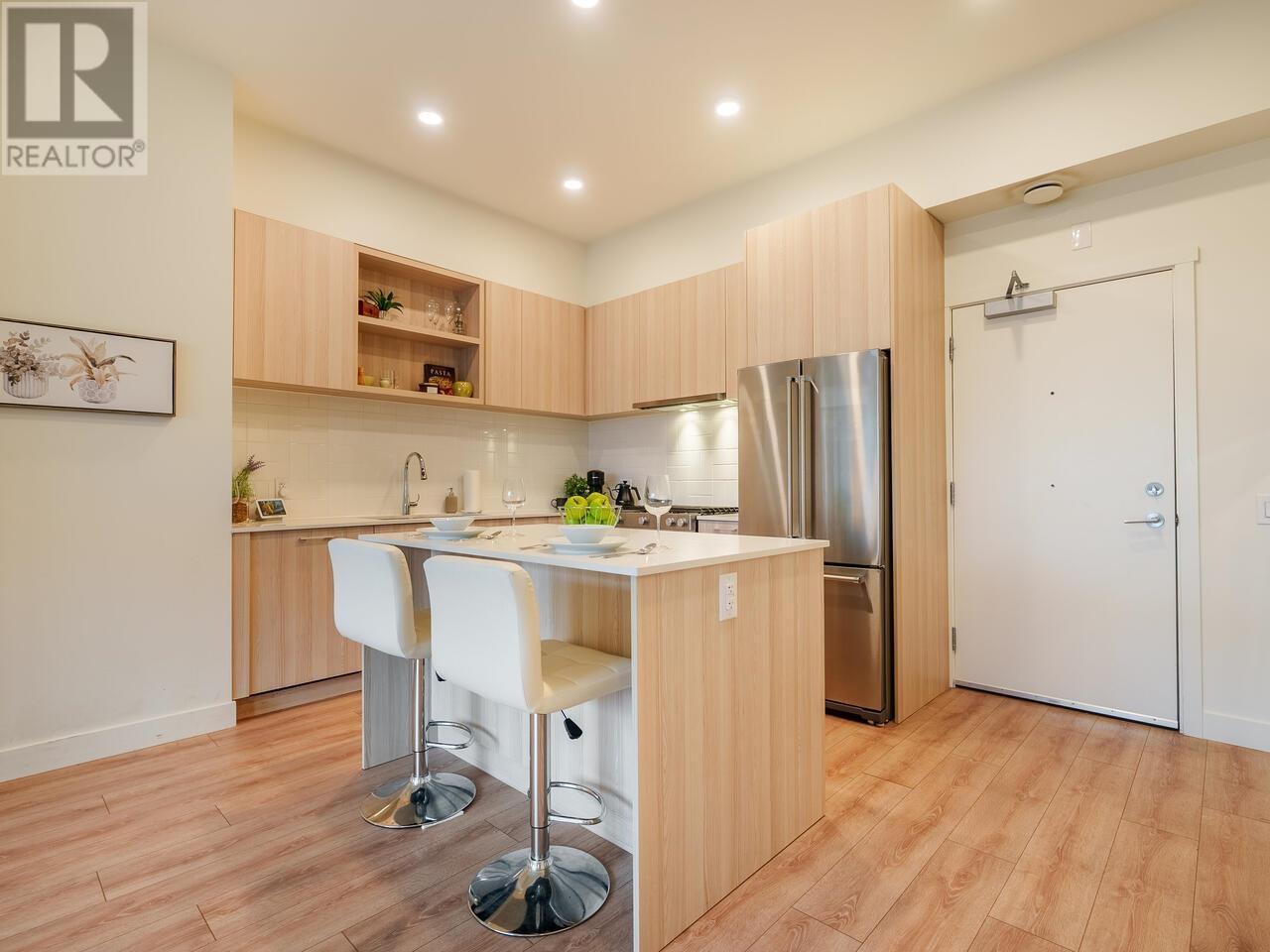 423 741 Anskar Court, Coquitlam, British Columbia  V3J 0N3 - Photo 3 - R2960505