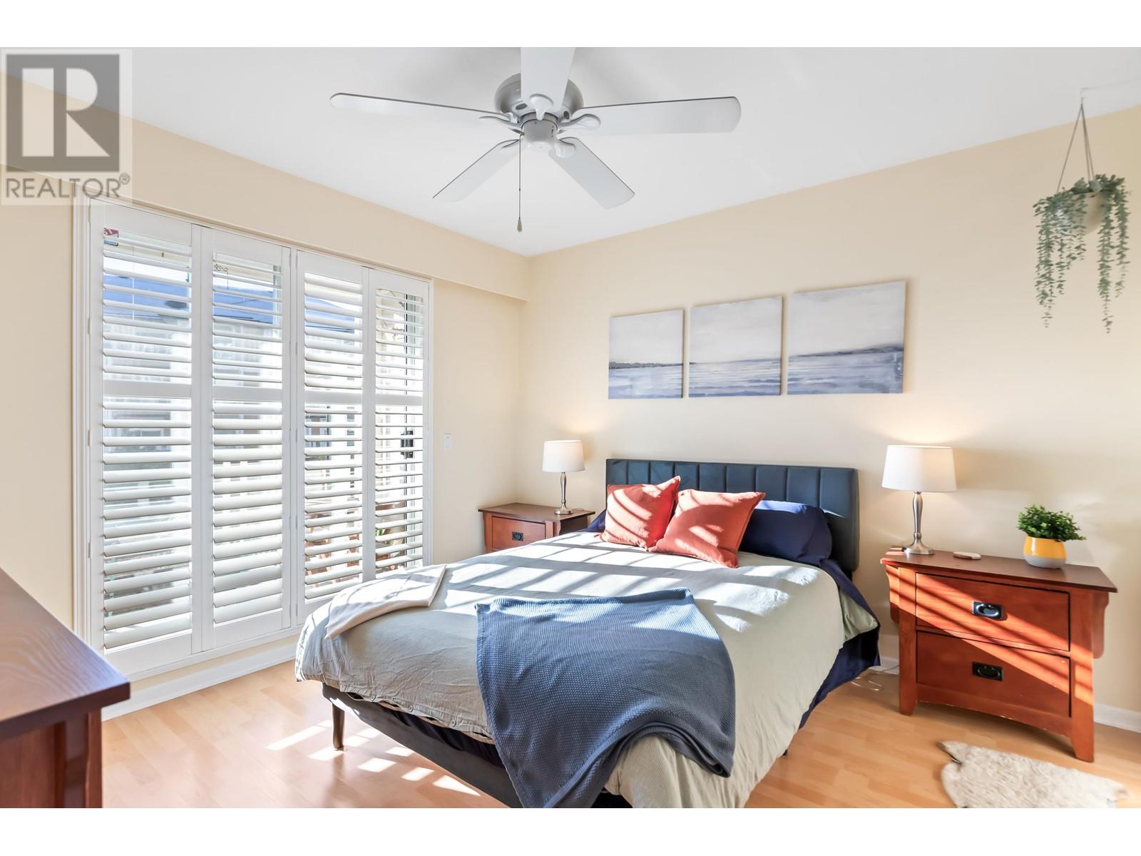 207 3608 DEERCREST DRIVE