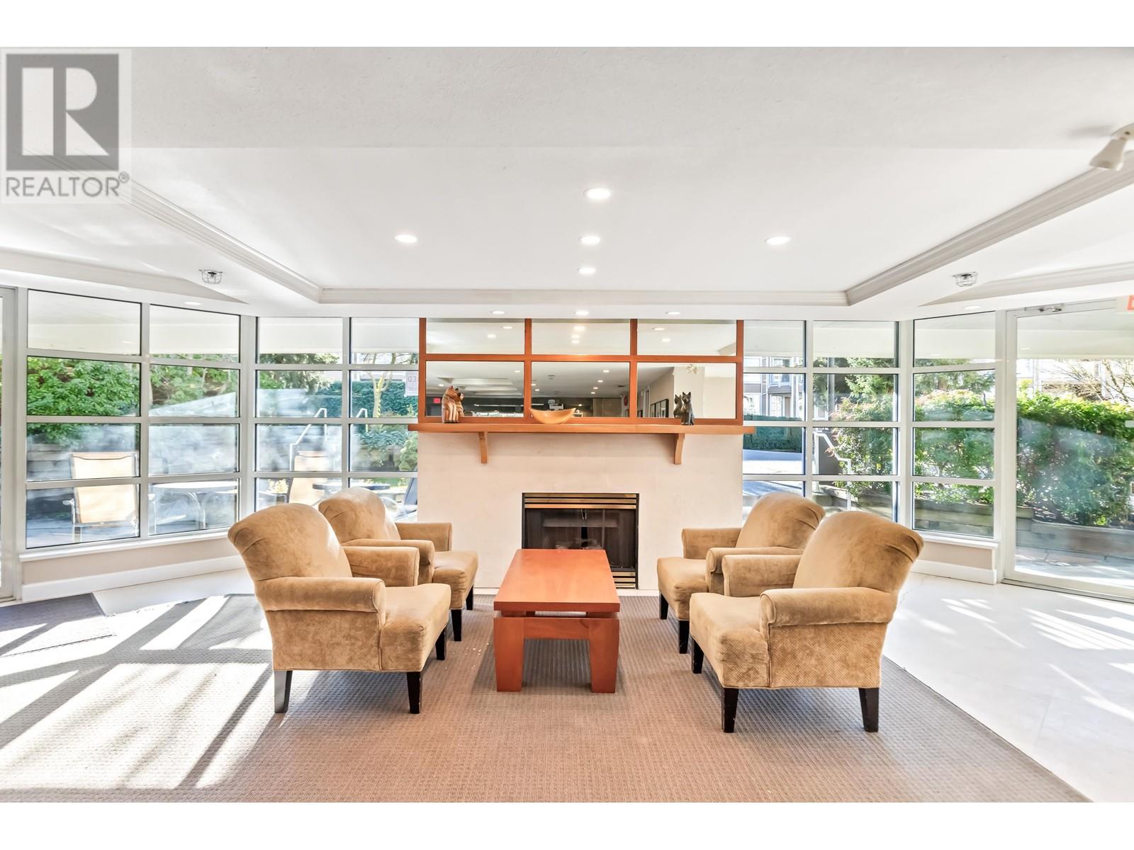 207 3608 DEERCREST DRIVE