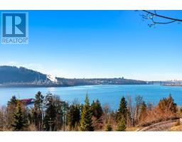 207 3608 DEERCREST DRIVE