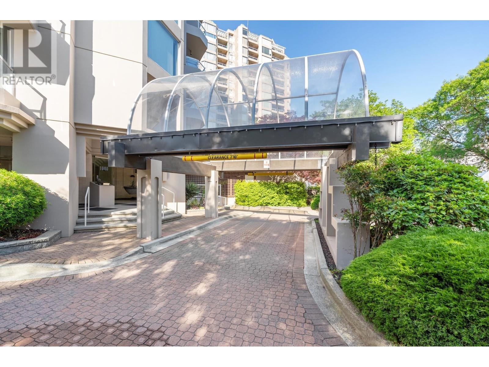 1605 1065 Quayside Drive, New Westminster, British Columbia  V3M 1C5 - Photo 31 - R2960531