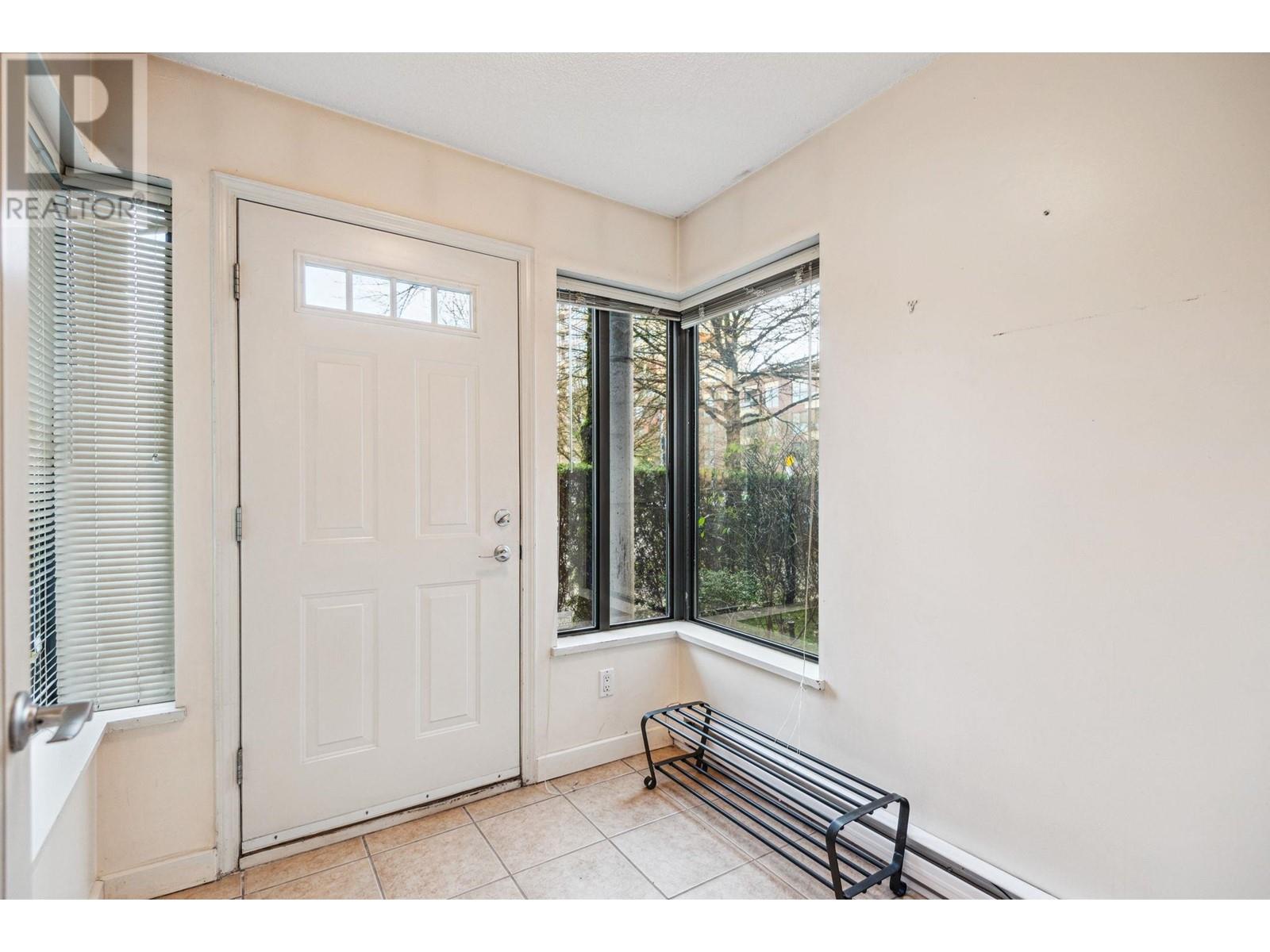 109 3520 Crowley Drive, Vancouver, British Columbia  V5R 6G9 - Photo 3 - R2960548