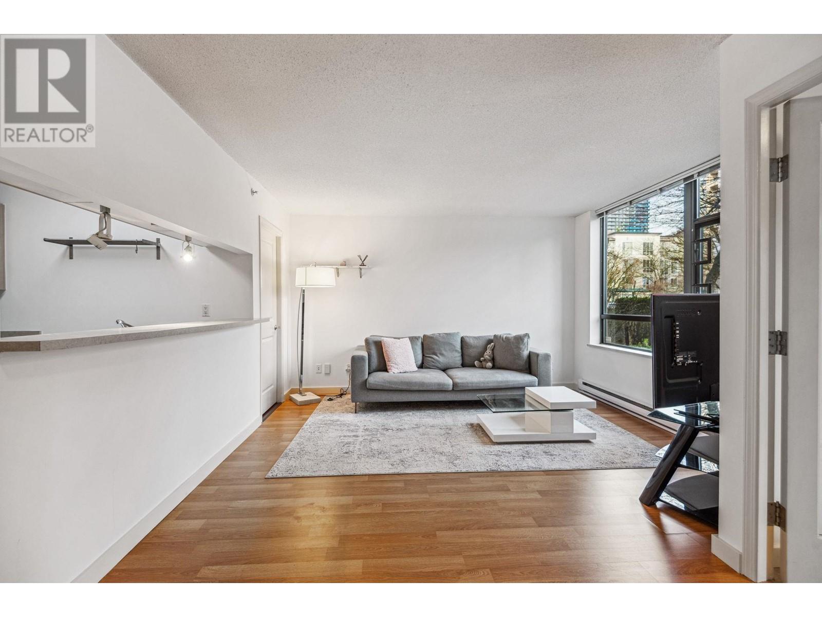 109 3520 Crowley Drive, Vancouver, British Columbia  V5R 6G9 - Photo 5 - R2960548