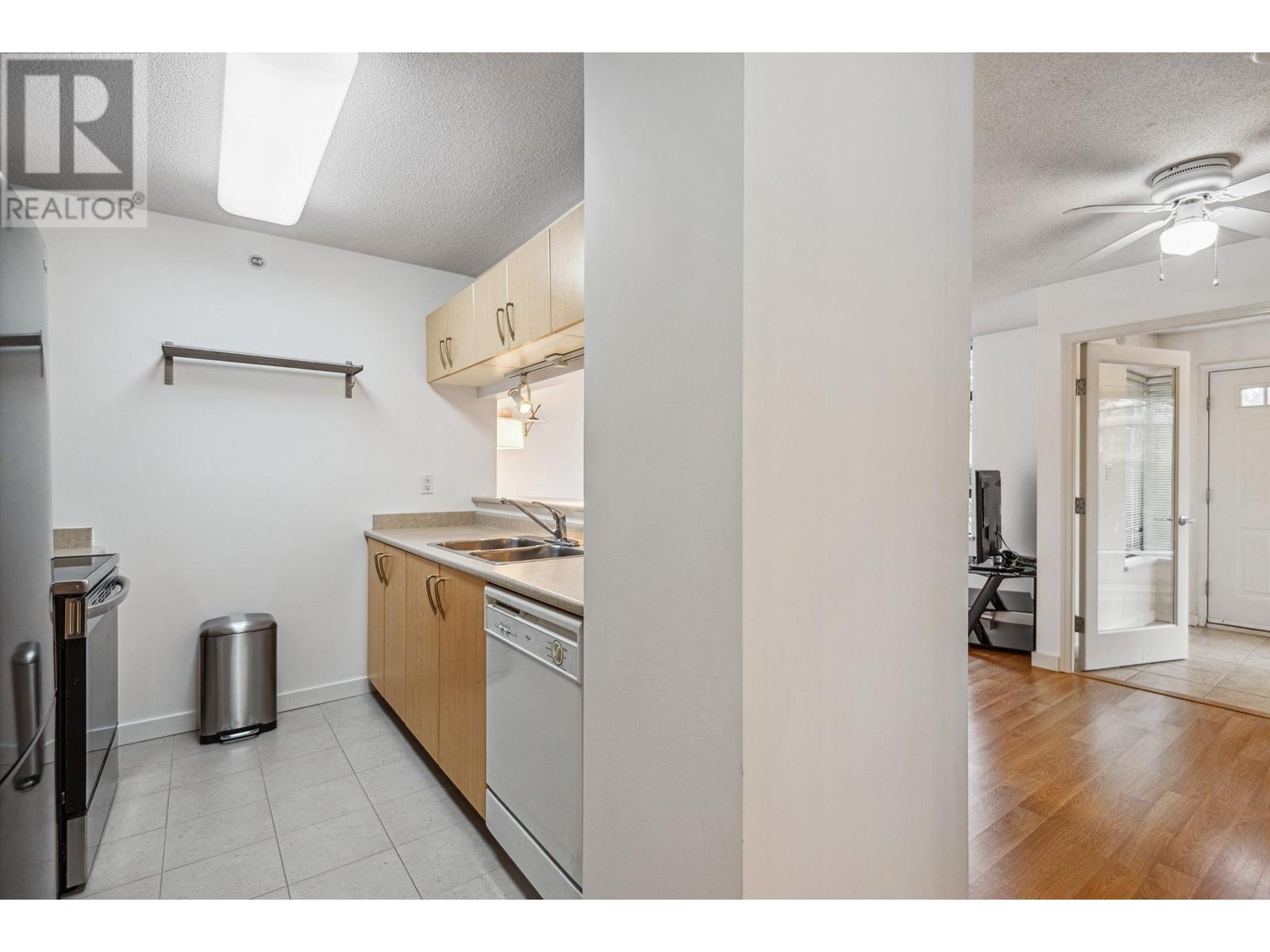 109 3520 Crowley Drive, Vancouver, British Columbia  V5R 6G9 - Photo 9 - R2960548