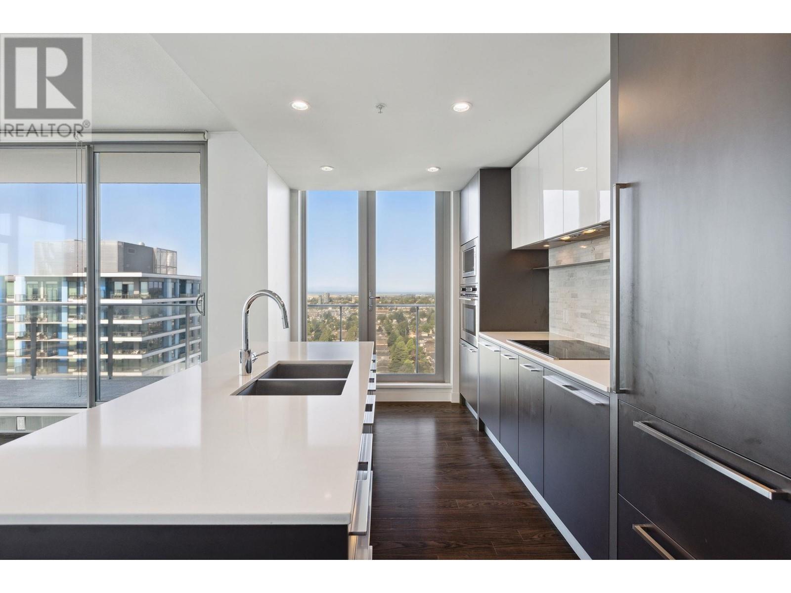 Listing Picture 5 of 36 : 3306 8131 NUNAVUT LANE, Vancouver / 溫哥華 - 魯藝地產 Yvonne Lu Group - MLS Medallion Club Member