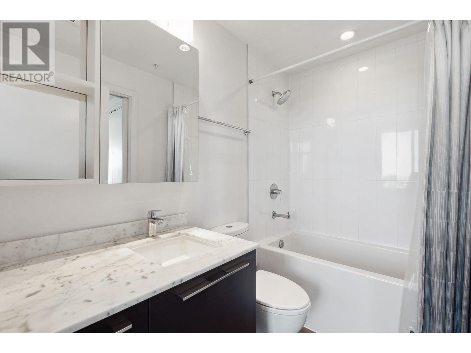 Listing Picture 17 of 36 : 3306 8131 NUNAVUT LANE, Vancouver / 溫哥華 - 魯藝地產 Yvonne Lu Group - MLS Medallion Club Member