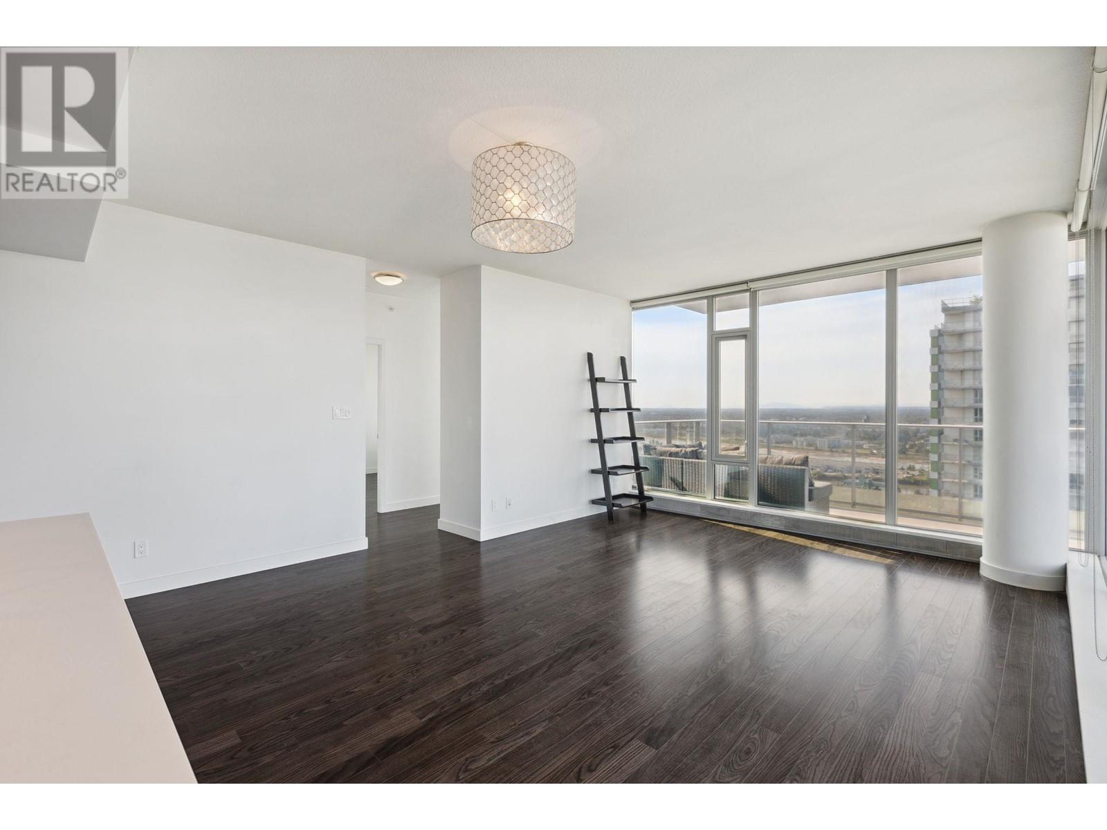 Listing Picture 9 of 36 : 3306 8131 NUNAVUT LANE, Vancouver / 溫哥華 - 魯藝地產 Yvonne Lu Group - MLS Medallion Club Member