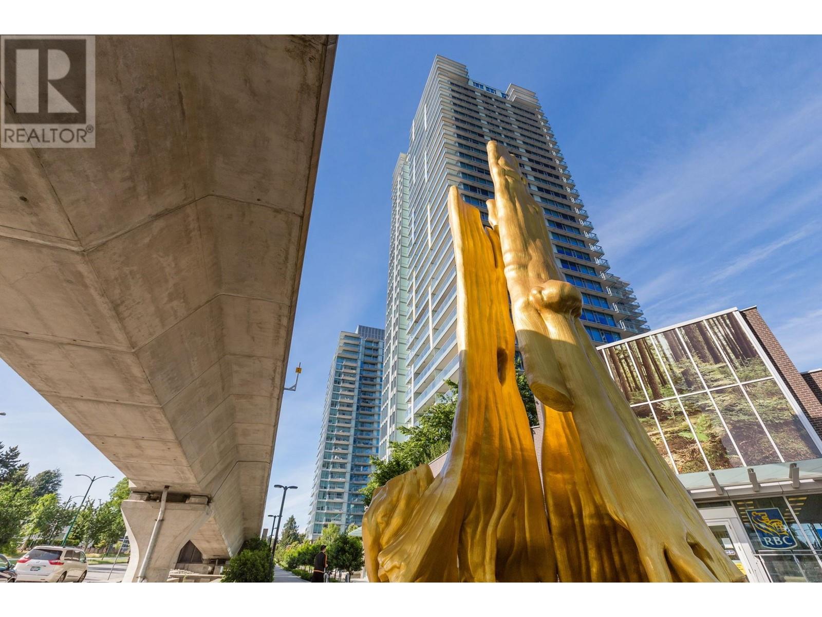 Listing Picture 30 of 36 : 3306 8131 NUNAVUT LANE, Vancouver / 溫哥華 - 魯藝地產 Yvonne Lu Group - MLS Medallion Club Member