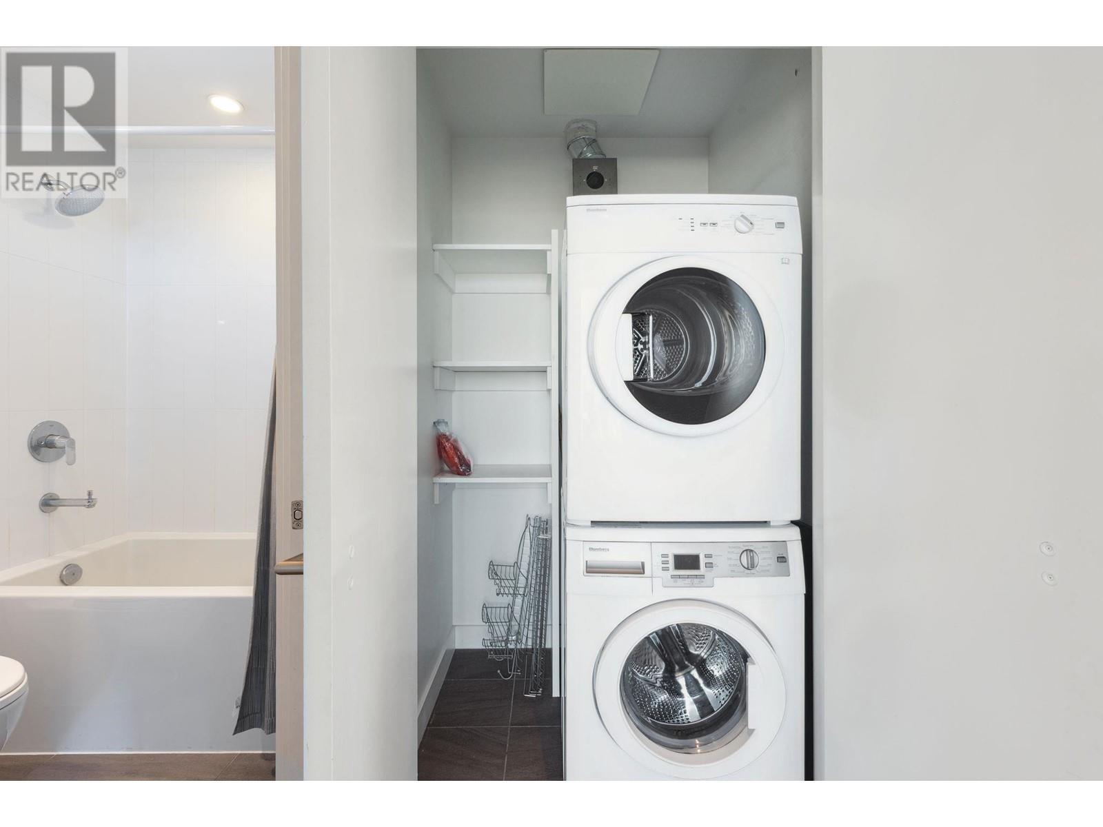 Listing Picture 18 of 36 : 3306 8131 NUNAVUT LANE, Vancouver / 溫哥華 - 魯藝地產 Yvonne Lu Group - MLS Medallion Club Member