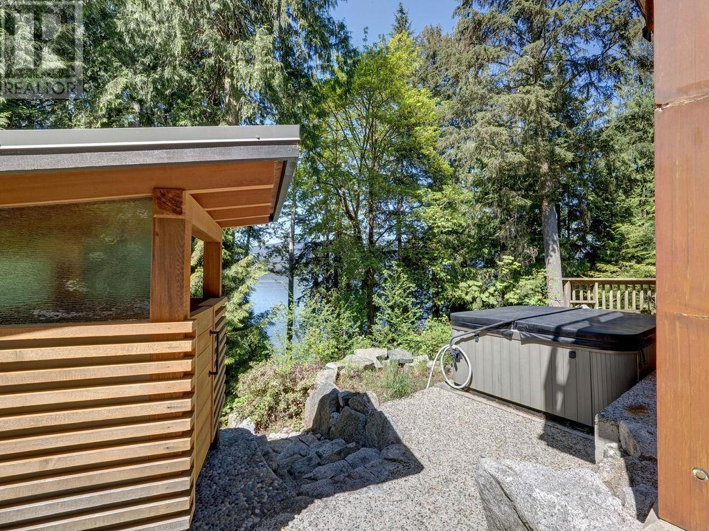 5950 Tillicum Bay Road, Sechelt, British Columbia  V7Z 0C7 - Photo 29 - R2960552