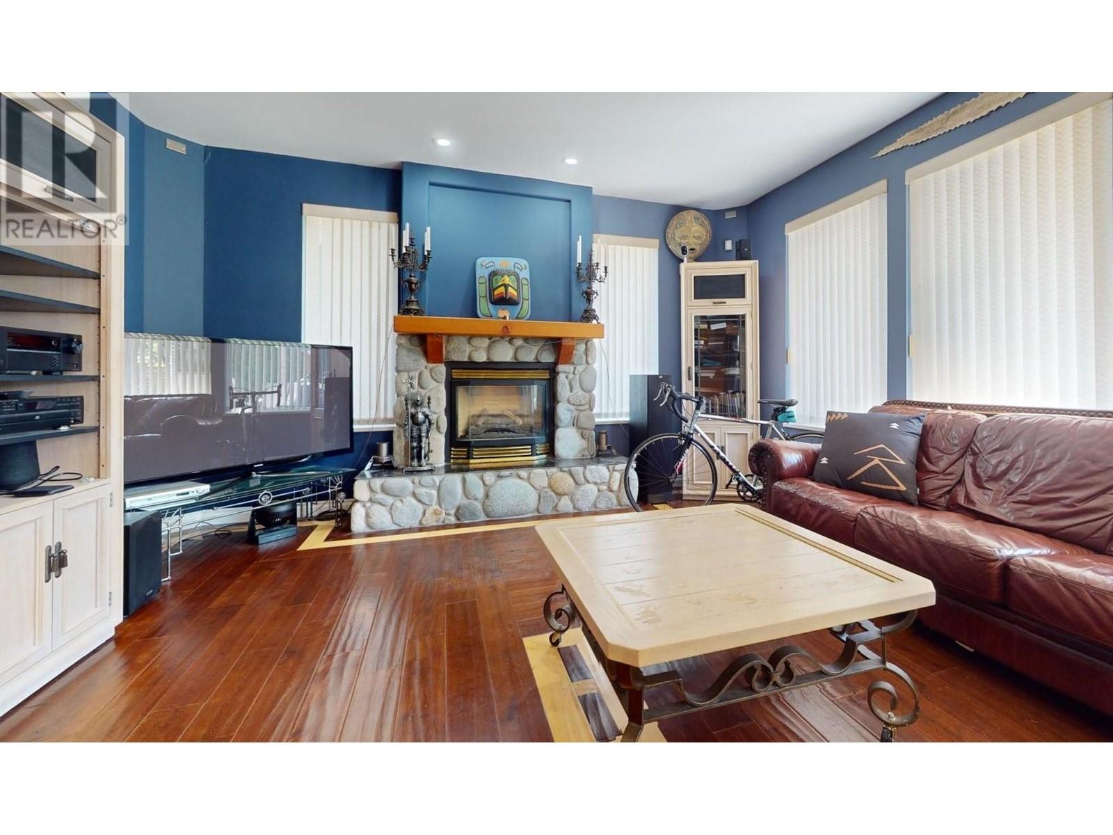 2002 Glacier Heights Place, Squamish, British Columbia  V0N 1T0 - Photo 10 - R2960556