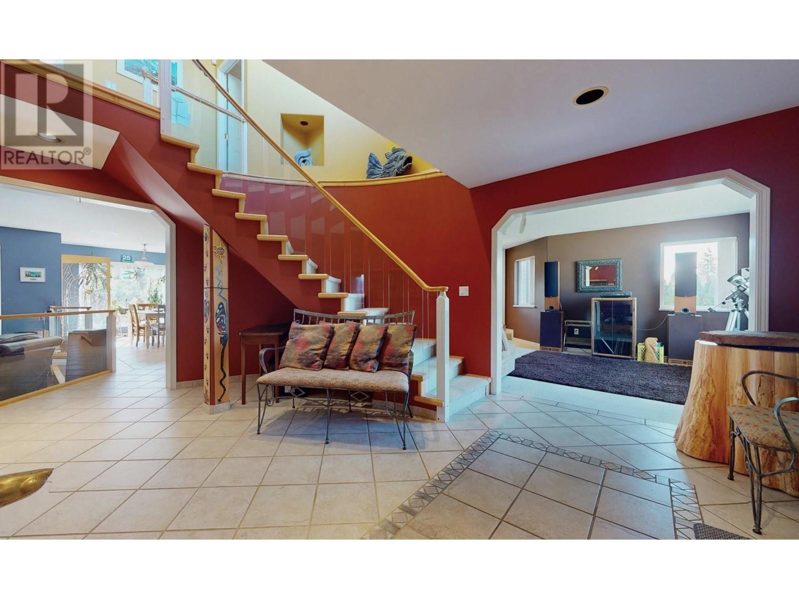 2002 Glacier Heights Place, Squamish, British Columbia  V0N 1T0 - Photo 13 - R2960556