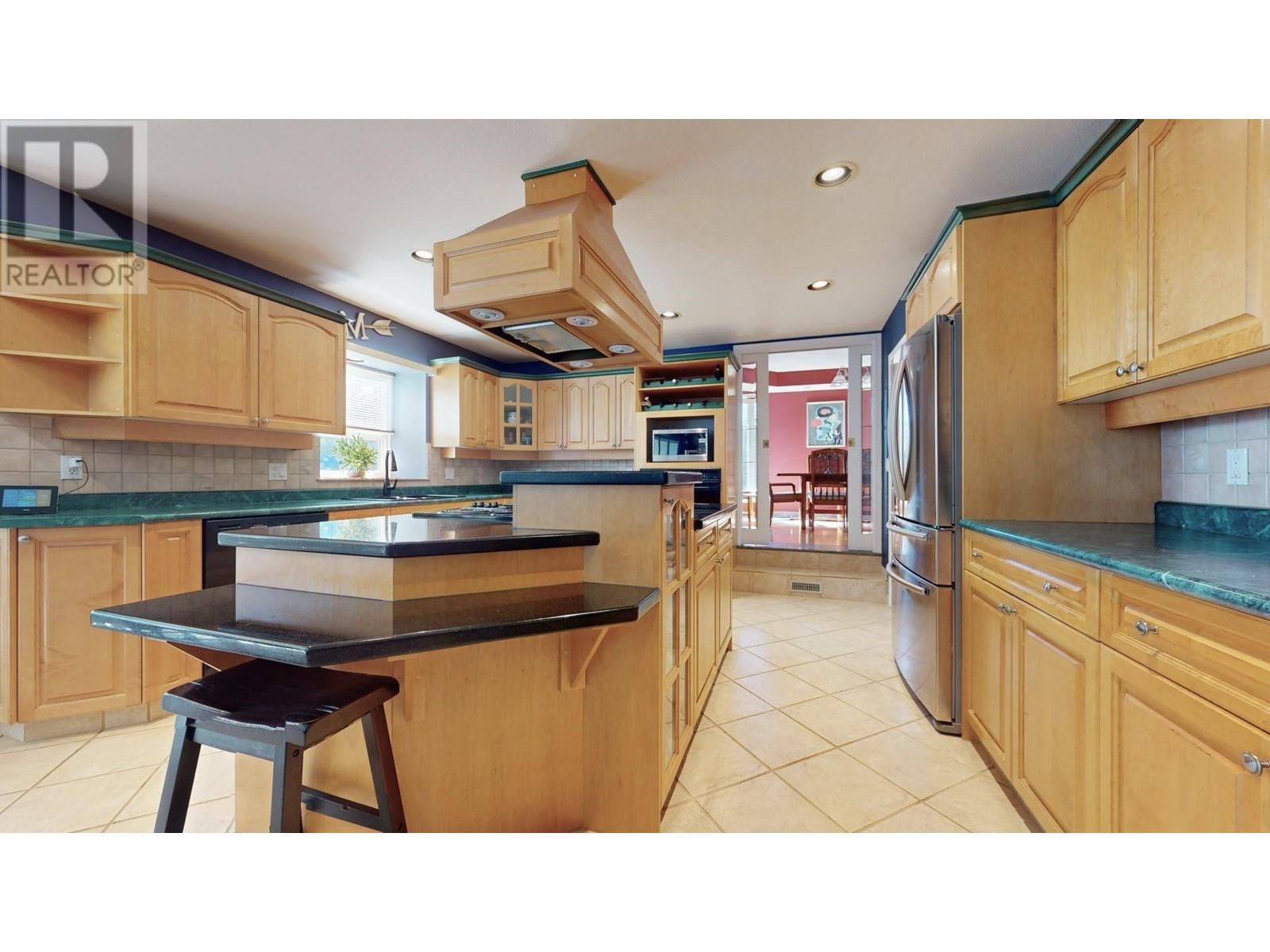 2002 Glacier Heights Place, Squamish, British Columbia  V0N 1T0 - Photo 5 - R2960556