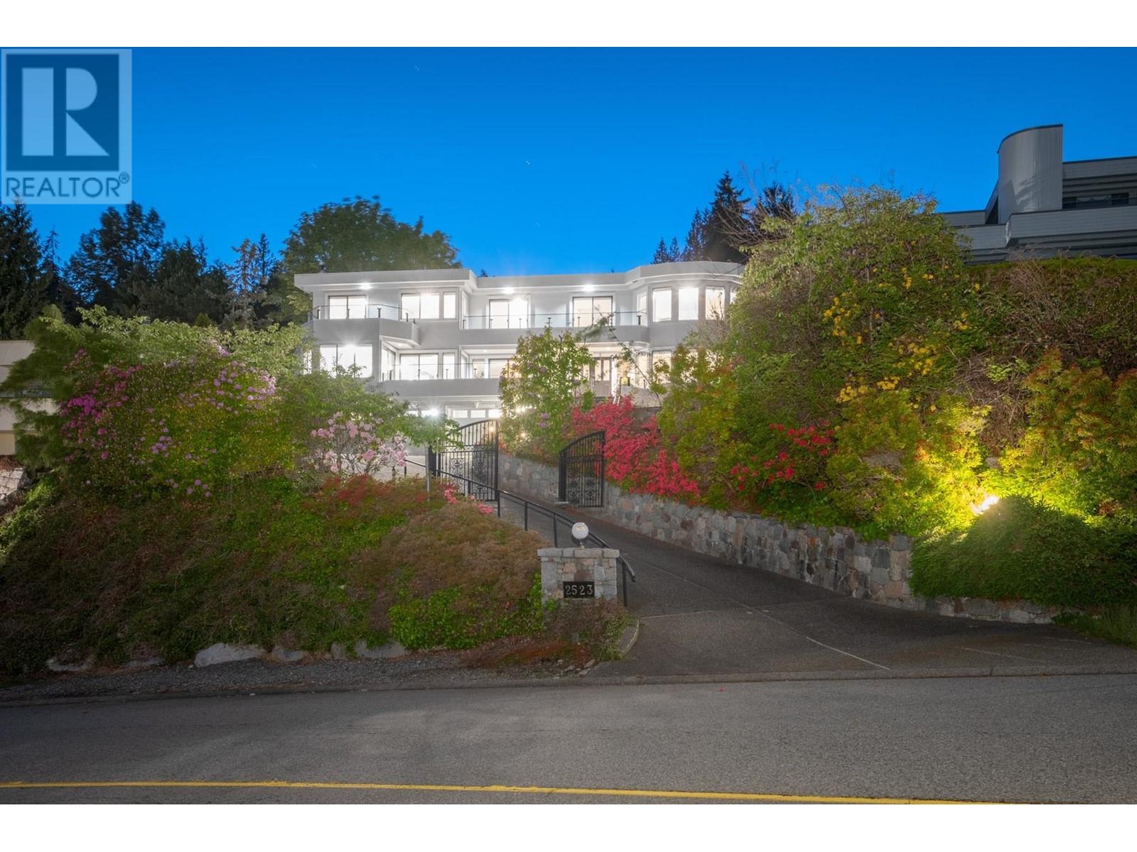 2523 Westhill Drive, West Vancouver, British Columbia  V7S 3A3 - Photo 1 - R2960568