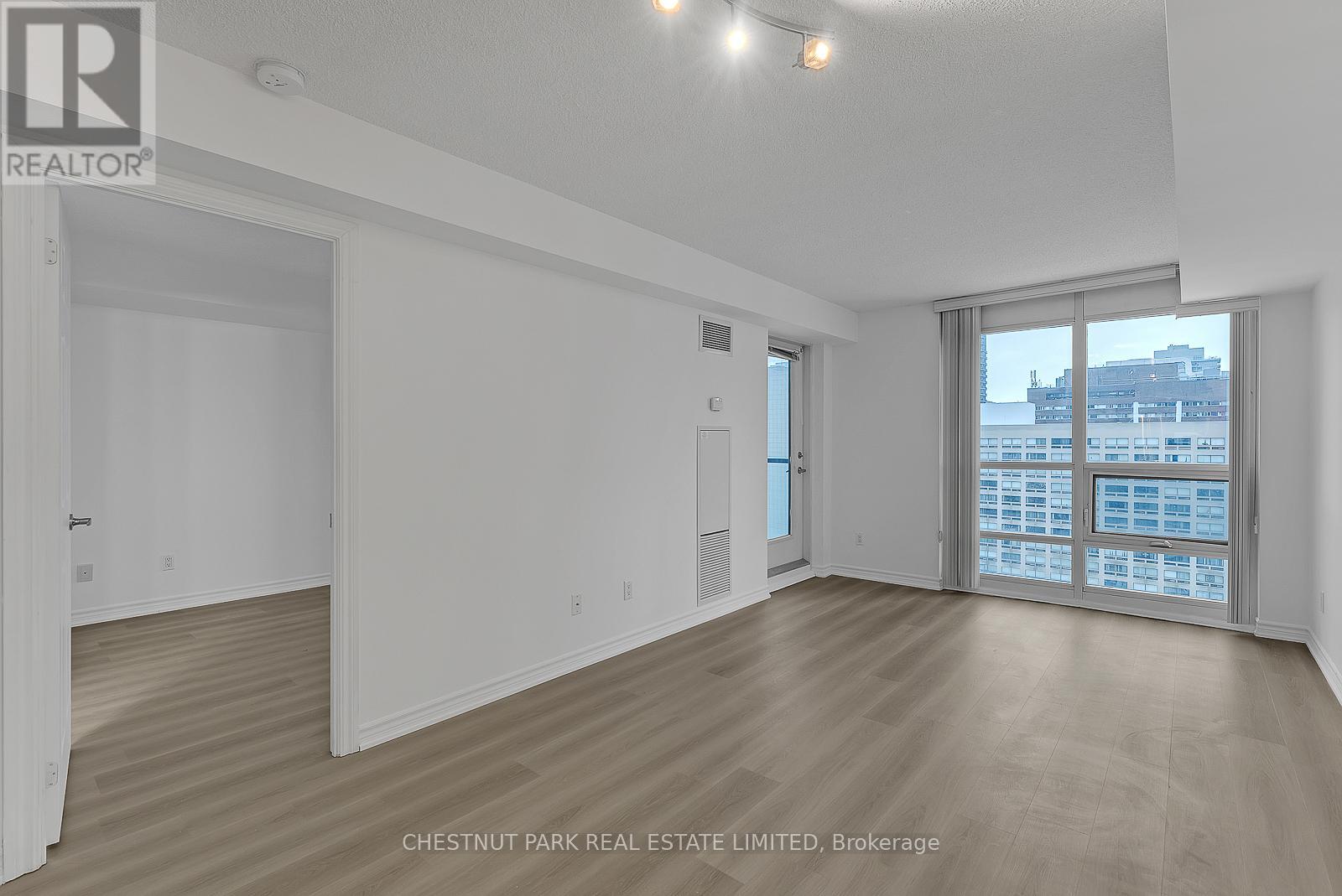 1503 - 761 Bay Street, Toronto, Ontario  M5G 2R2 - Photo 13 - C11942829