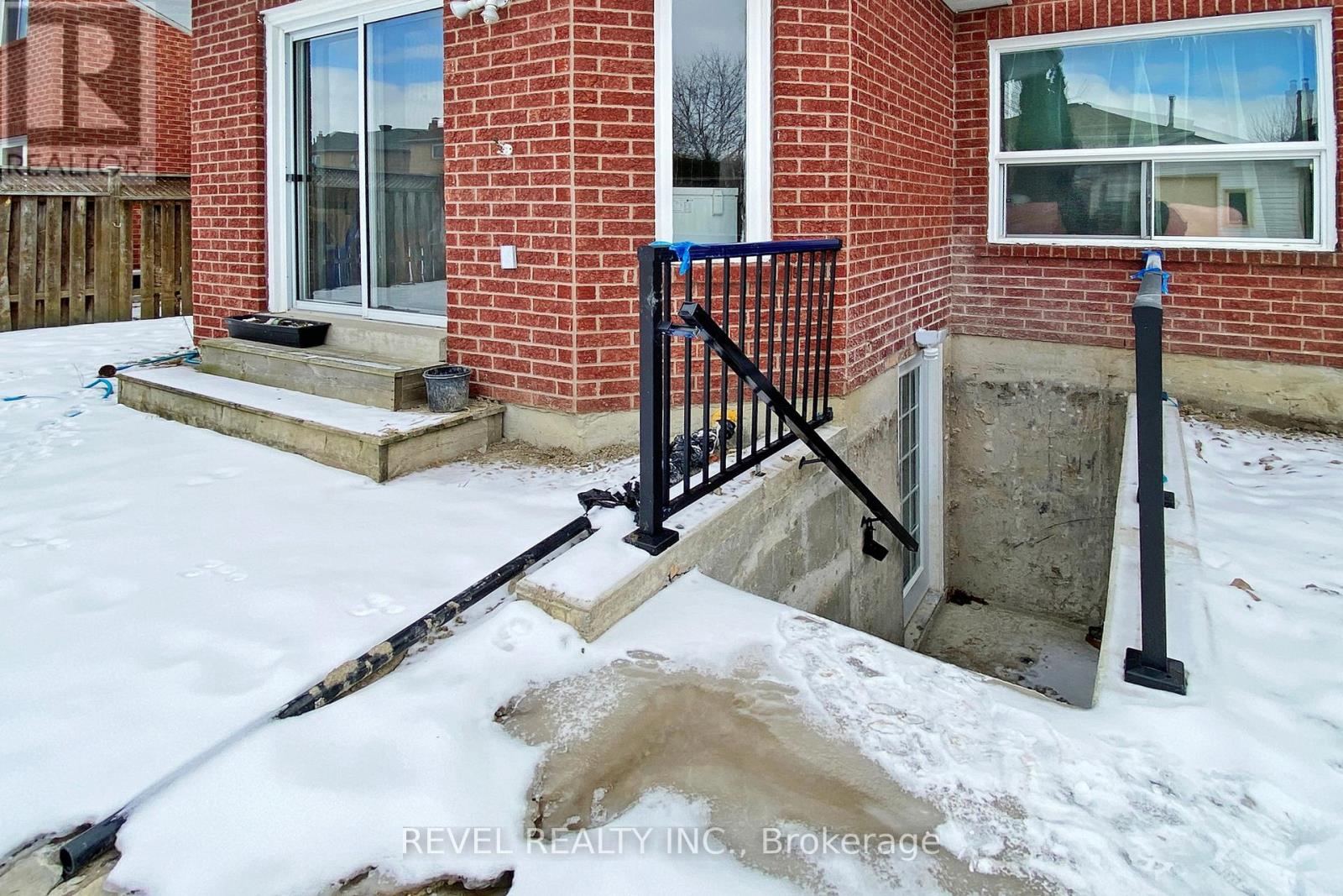 125 Harkness Drive, Whitby, Ontario  L1R 2G1 - Photo 27 - E11942846