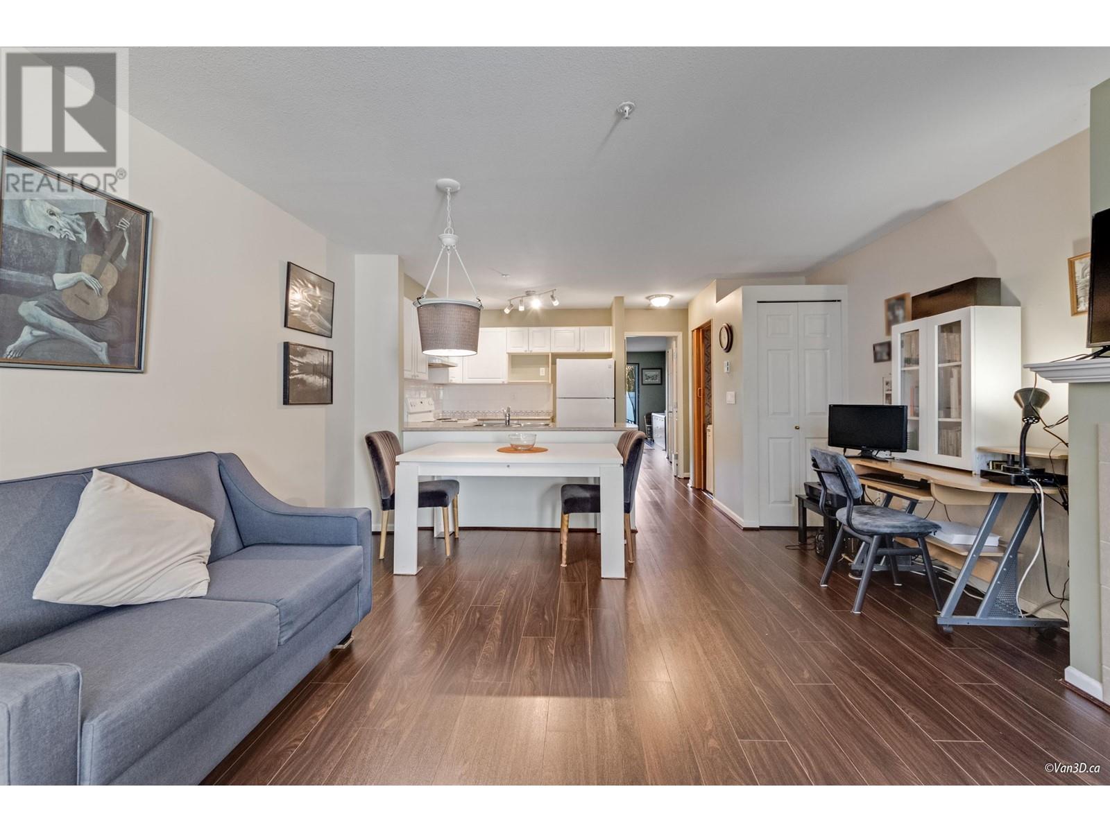 Listing Picture 4 of 12 : 116 6588 SOUTHOAKS CRESCENT, Burnaby / 本拿比 - 魯藝地產 Yvonne Lu Group - MLS Medallion Club Member