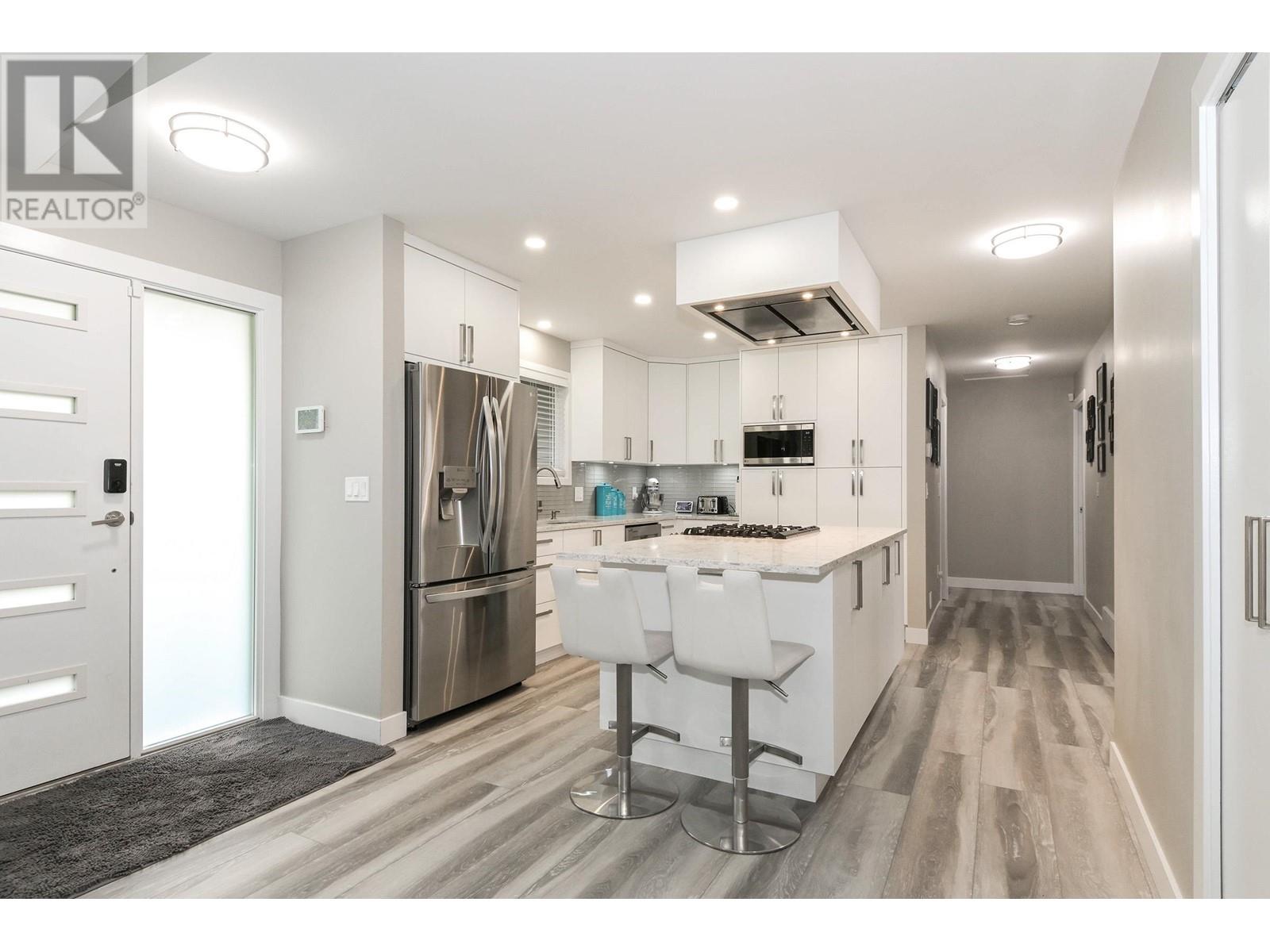 12146 Dover Street, Maple Ridge, British Columbia  V2X 7X8 - Photo 3 - R2951569