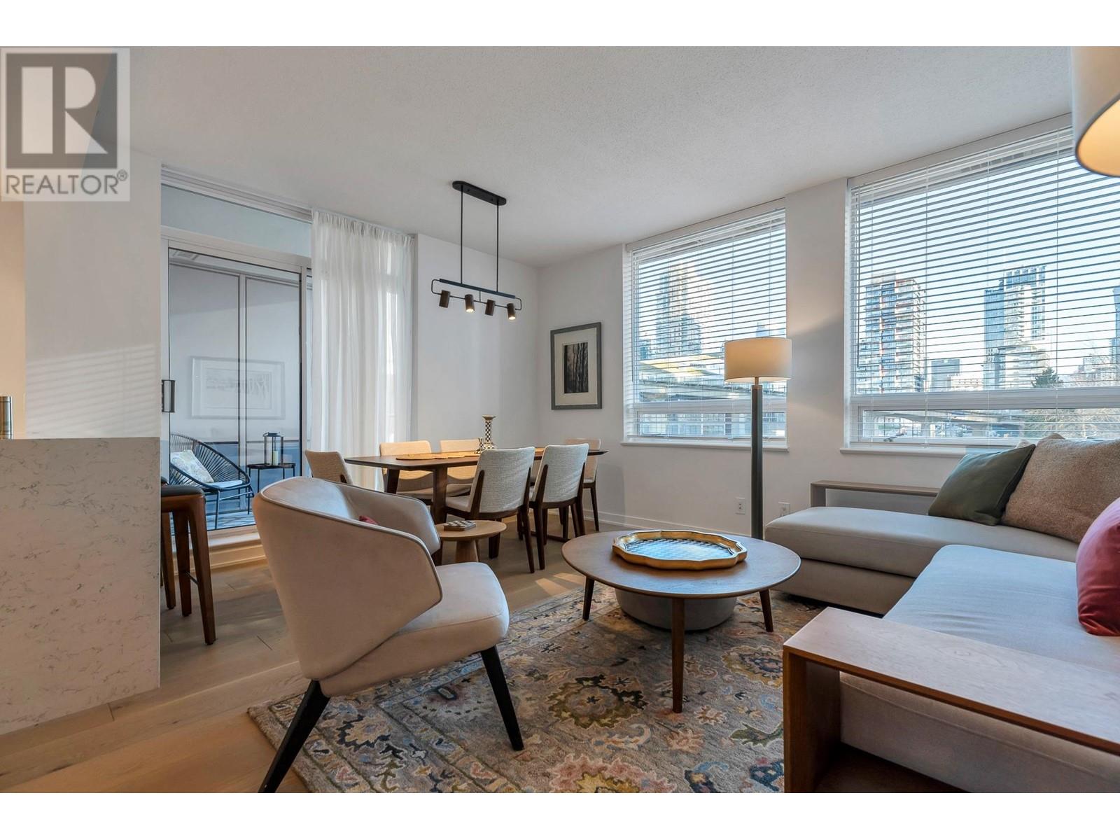 606 638 Beach Crescent, Vancouver, British Columbia  V6Z 3H4 - Photo 1 - R2960578