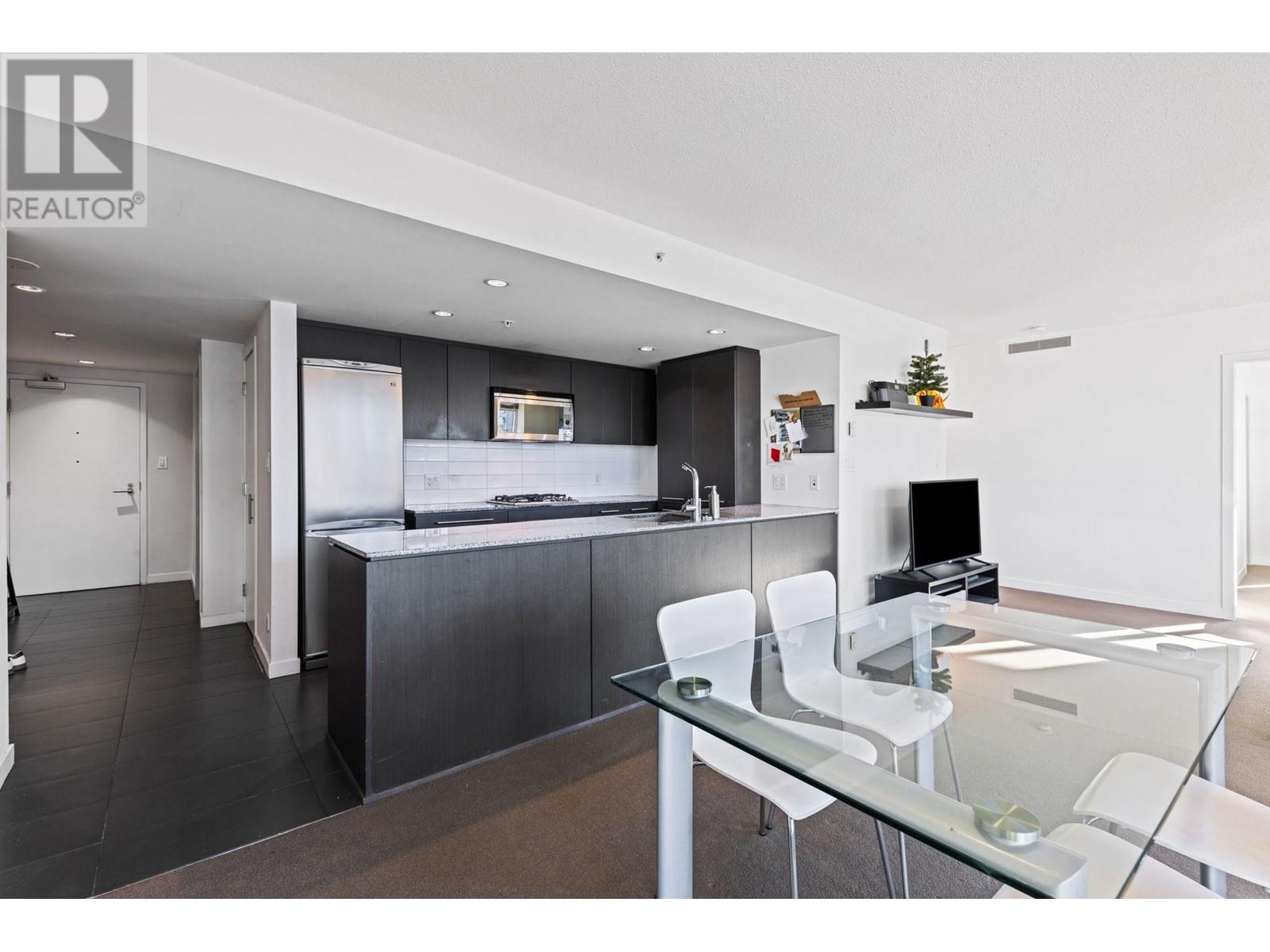 Listing Picture 3 of 28 : 607 522 W 8TH AVENUE, Vancouver / 溫哥華 - 魯藝地產 Yvonne Lu Group - MLS Medallion Club Member