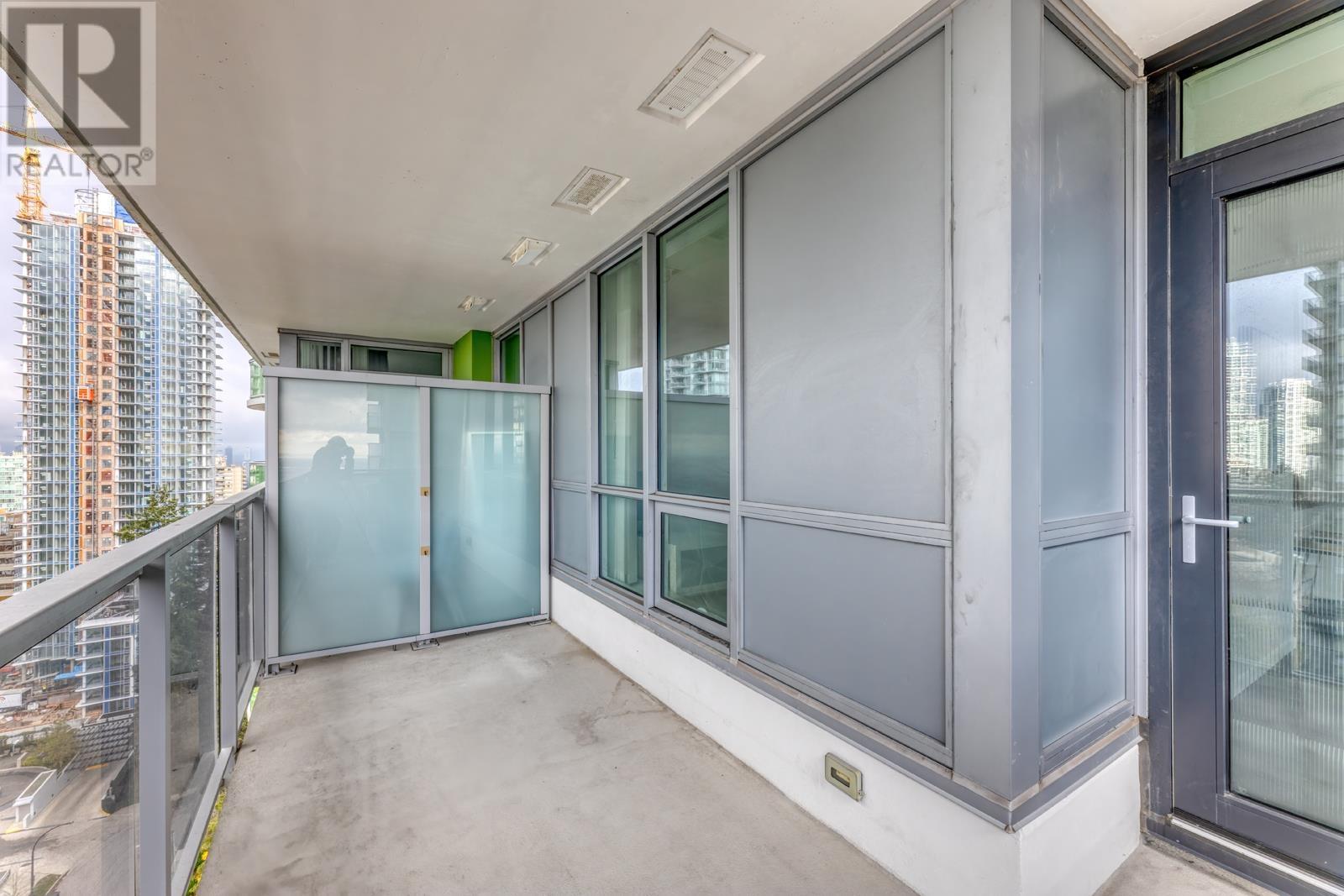 Listing Picture 16 of 27 : 1801 6638 DUNBLANE AVENUE, Burnaby / 本拿比 - 魯藝地產 Yvonne Lu Group - MLS Medallion Club Member