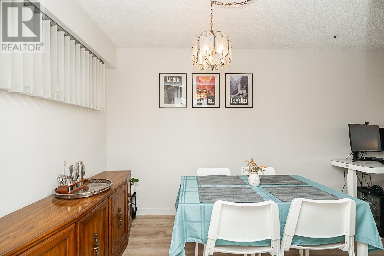 Listing Picture 16 of 33 : 115 11791 KING ROAD, Richmond / 烈治文 - 魯藝地產 Yvonne Lu Group - MLS Medallion Club Member
