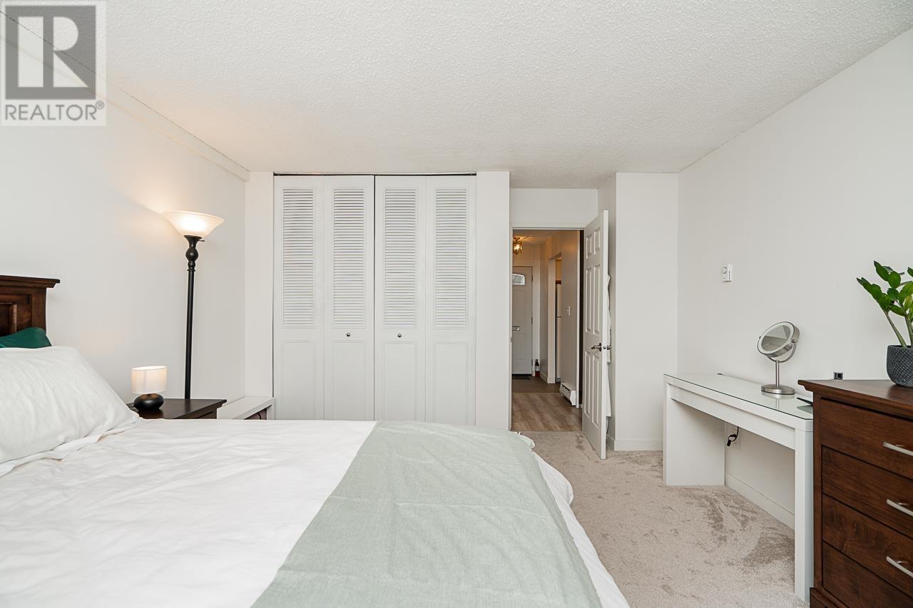 Listing Picture 19 of 33 : 115 11791 KING ROAD, Richmond / 烈治文 - 魯藝地產 Yvonne Lu Group - MLS Medallion Club Member