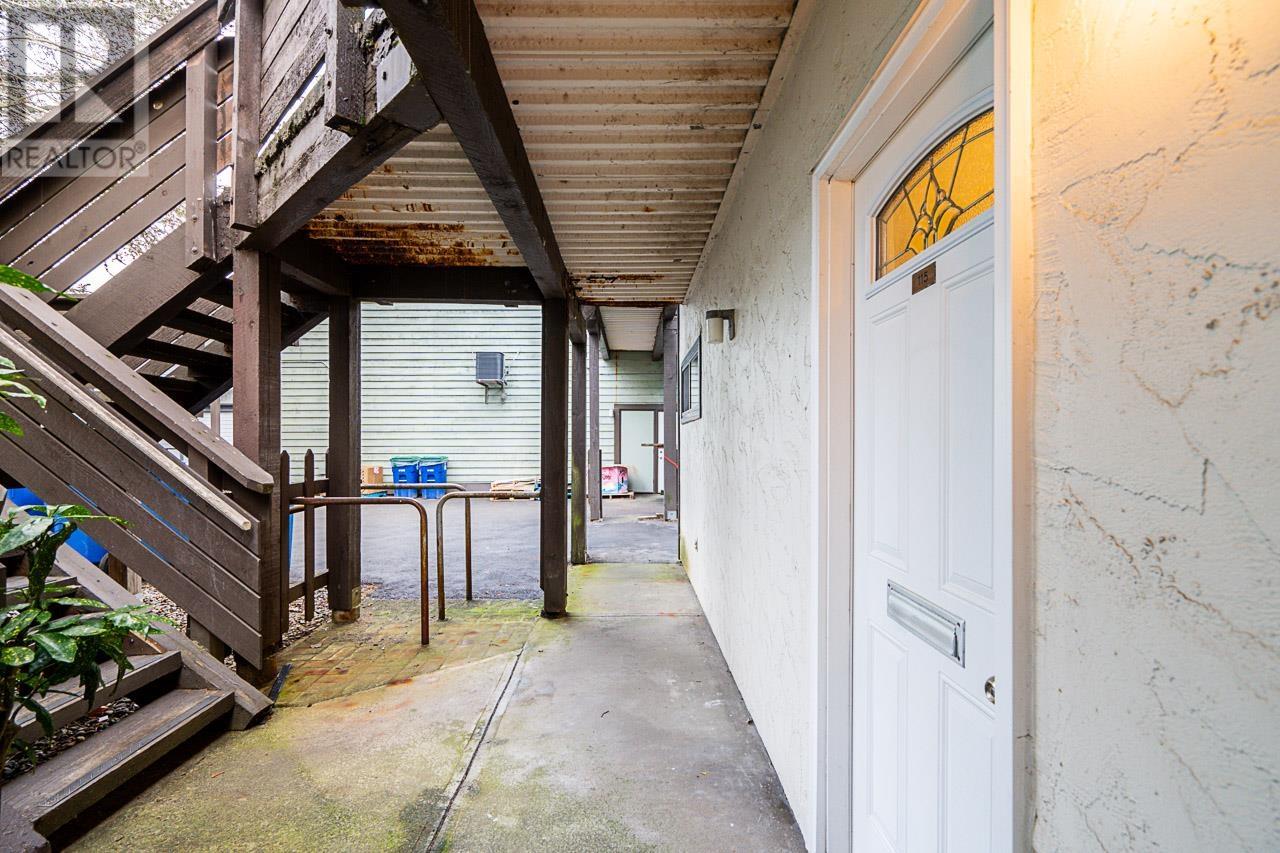 Listing Picture 4 of 33 : 115 11791 KING ROAD, Richmond / 烈治文 - 魯藝地產 Yvonne Lu Group - MLS Medallion Club Member