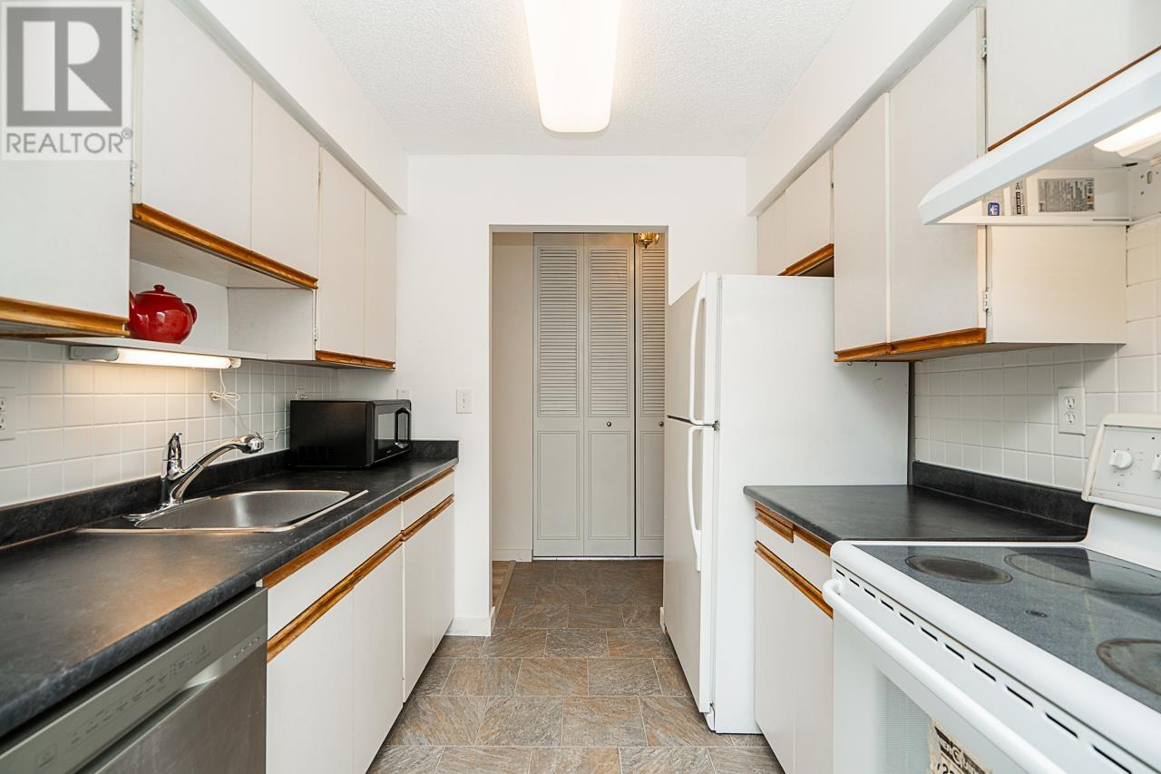 Listing Picture 7 of 33 : 115 11791 KING ROAD, Richmond / 烈治文 - 魯藝地產 Yvonne Lu Group - MLS Medallion Club Member