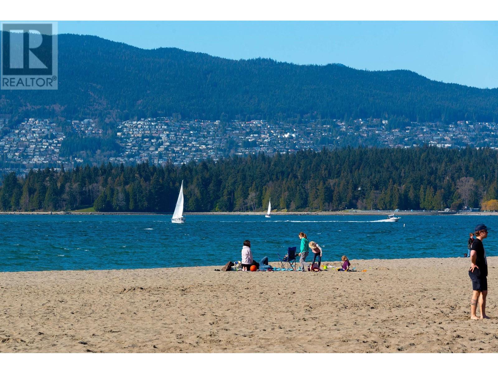 Listing Picture 35 of 40 : 401 2025 STEPHENS STREET, Vancouver / 溫哥華 - 魯藝地產 Yvonne Lu Group - MLS Medallion Club Member