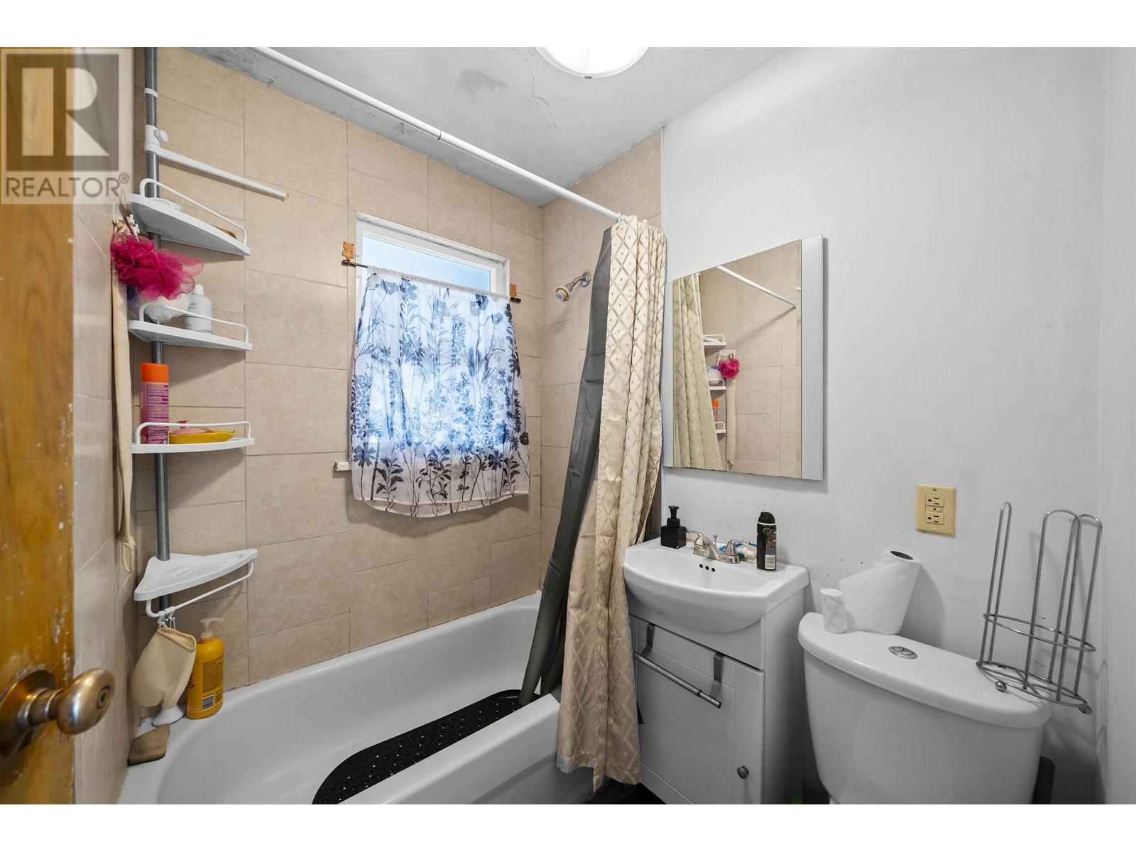 2238 Edinburgh Street, New Westminster, British Columbia  V3M 2Y1 - Photo 8 - R2960381