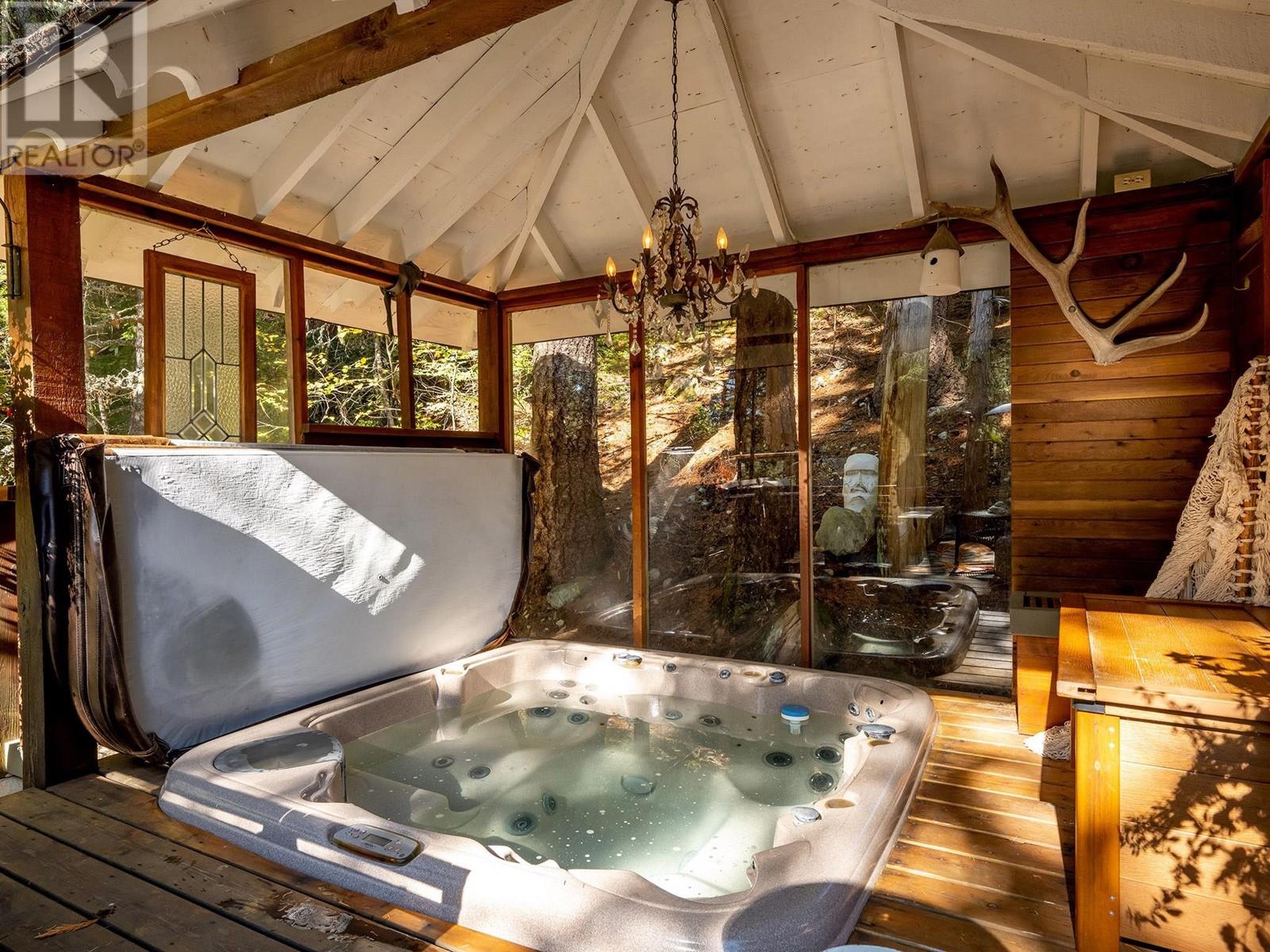 8239 Mountain View Drive, Whistler, British Columbia  V8E 0G3 - Photo 11 - R2945264