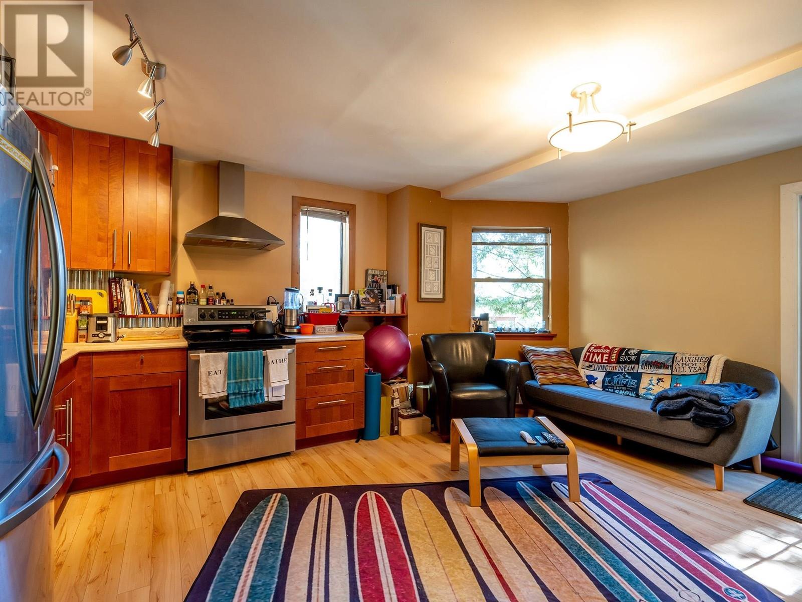 8239 Mountain View Drive, Whistler, British Columbia  V8E 0G3 - Photo 28 - R2945264