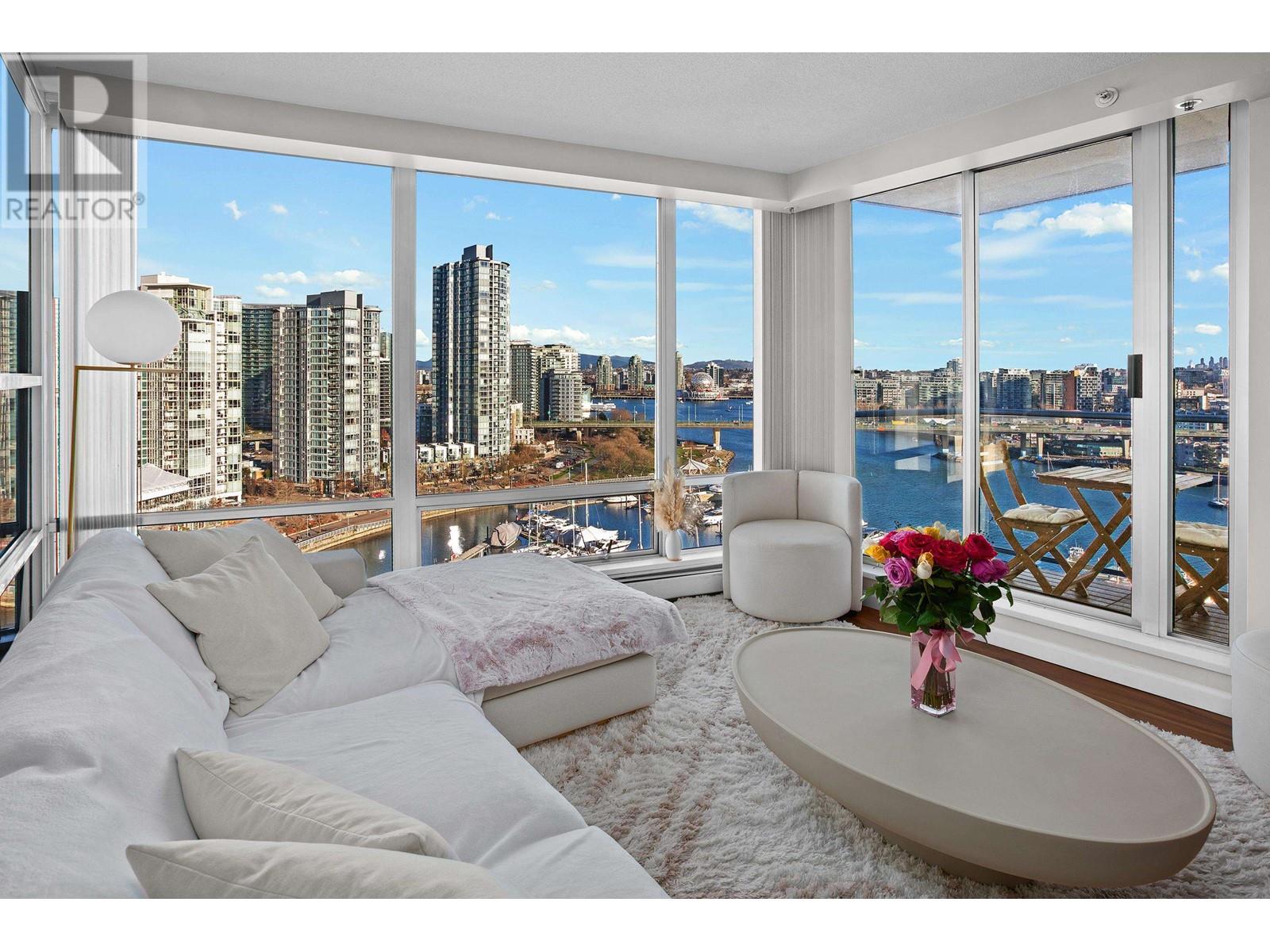 1901 1228 Marinaside Crescent, Vancouver, British Columbia  V5S 2L7 - Photo 2 - R2960554