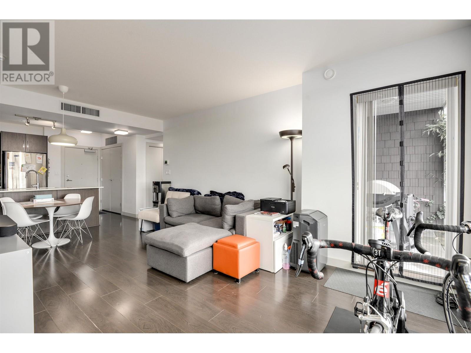 Listing Picture 11 of 29 : 306 10020 DUNOON DRIVE, Richmond / 烈治文 - 魯藝地產 Yvonne Lu Group - MLS Medallion Club Member