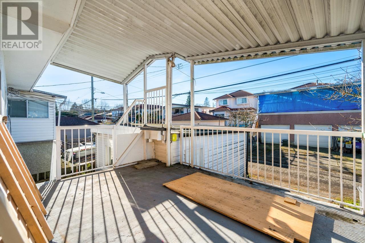 5255 Chambers Street, Vancouver, British Columbia  V5R 3M2 - Photo 4 - R2954861