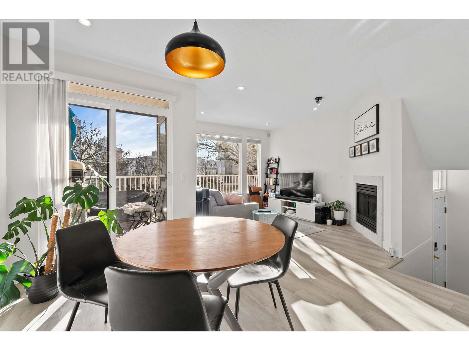 Listing Picture 8 of 27 : 22 12331 MCNEELY DRIVE, Richmond / 烈治文 - 魯藝地產 Yvonne Lu Group - MLS Medallion Club Member