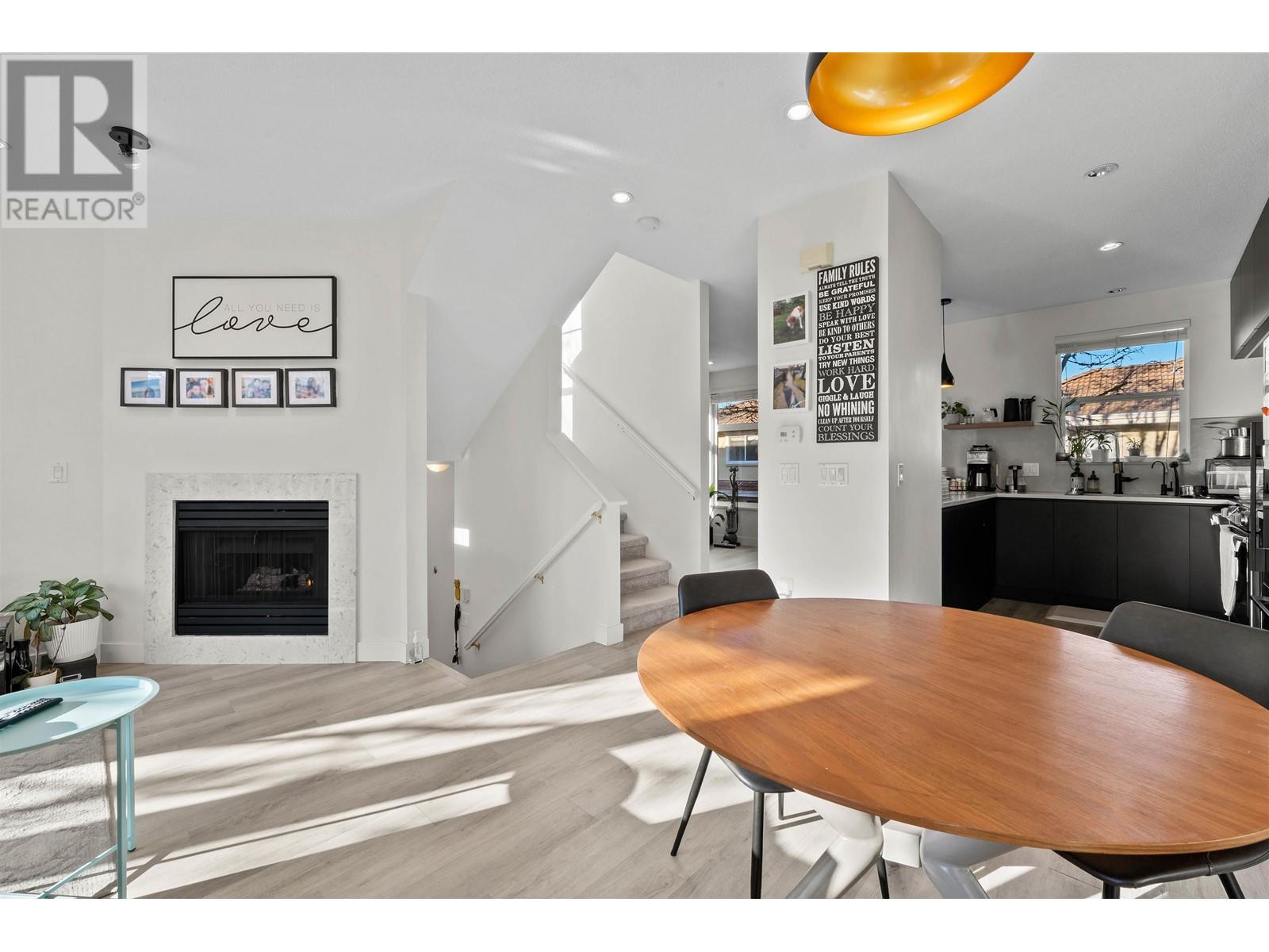 Listing Picture 6 of 27 : 22 12331 MCNEELY DRIVE, Richmond / 烈治文 - 魯藝地產 Yvonne Lu Group - MLS Medallion Club Member