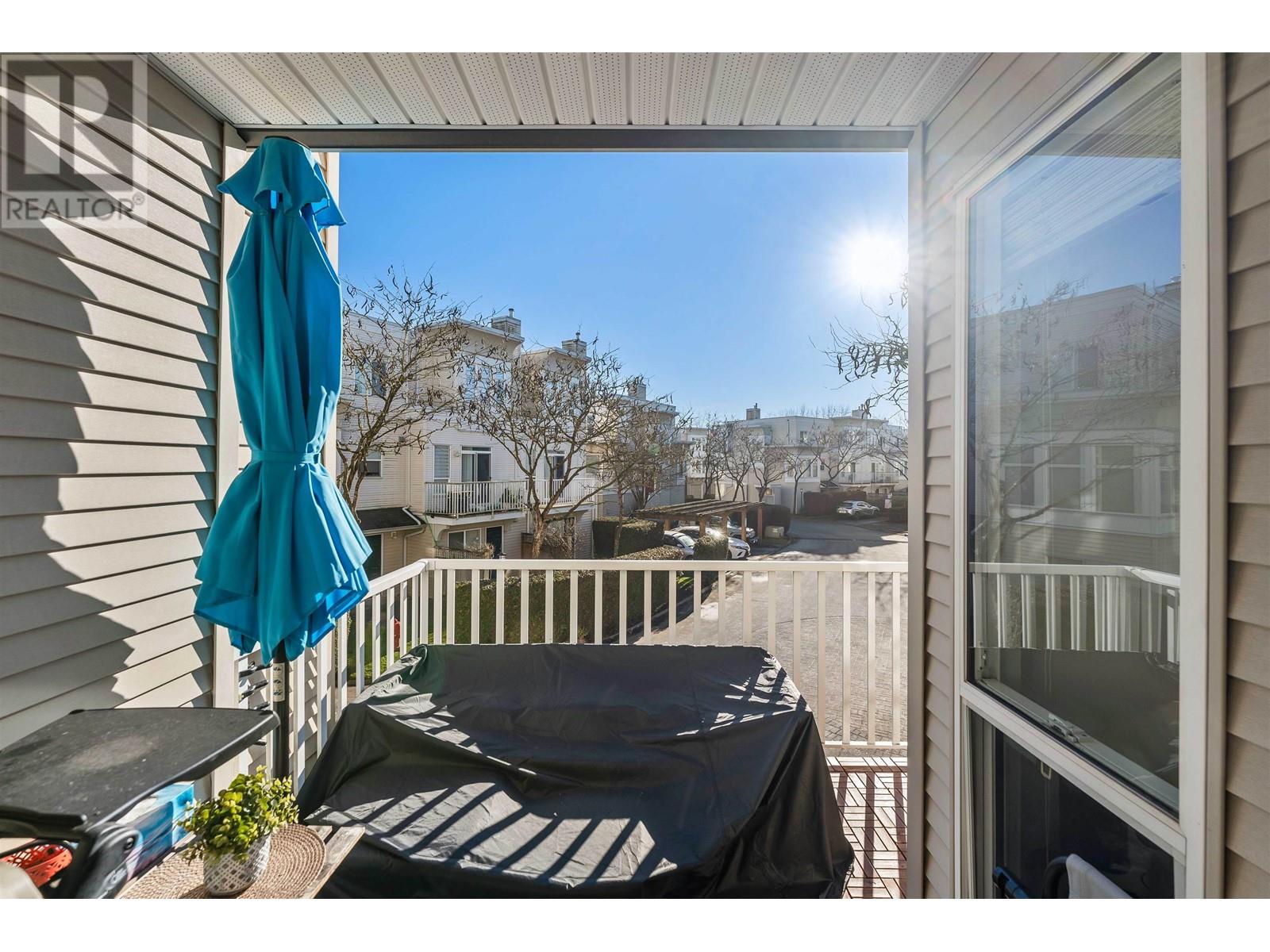 Listing Picture 15 of 27 : 22 12331 MCNEELY DRIVE, Richmond / 烈治文 - 魯藝地產 Yvonne Lu Group - MLS Medallion Club Member