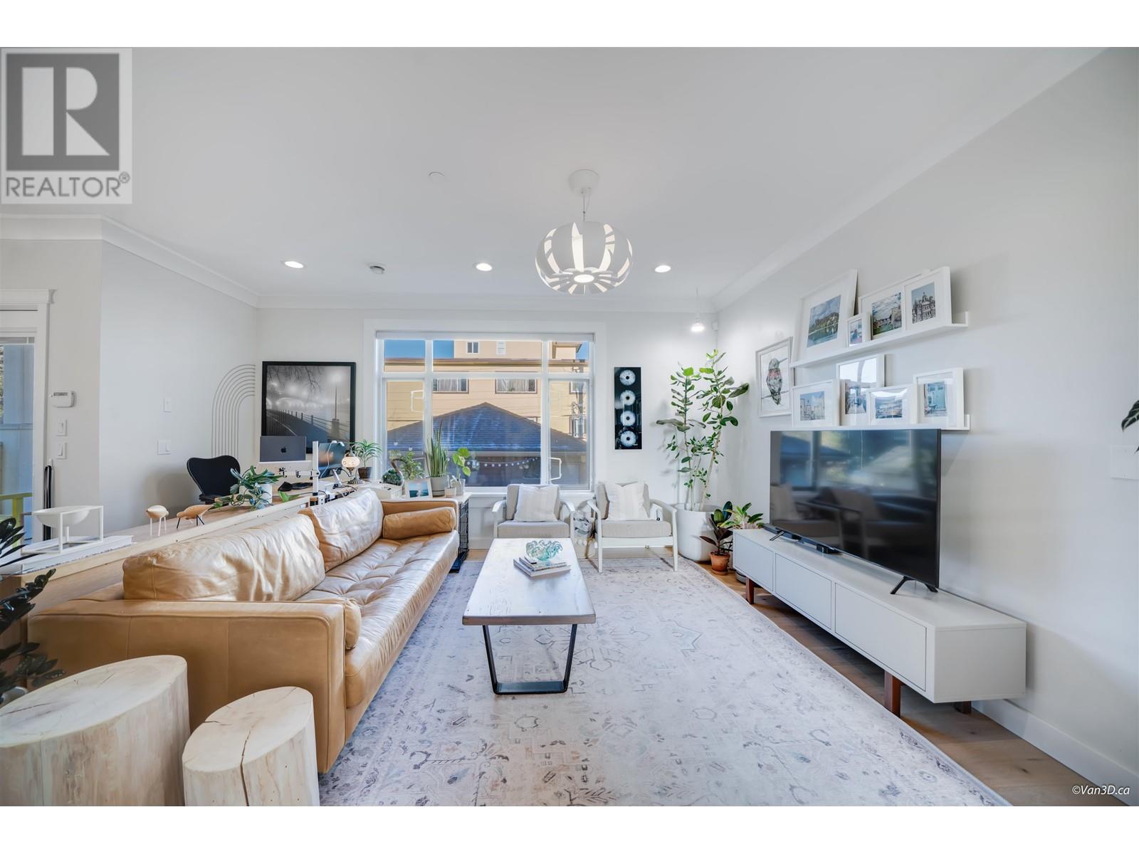 1609 Frances Street, Vancouver, British Columbia  V5L 1Z3 - Photo 4 - R2960376