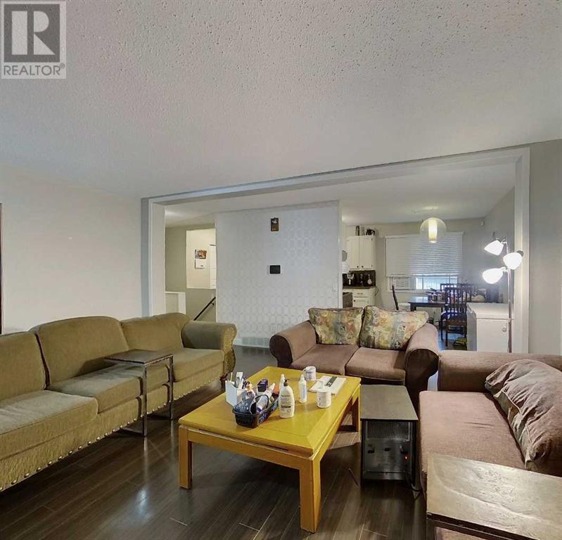 Property at 1102 55 Street image 4