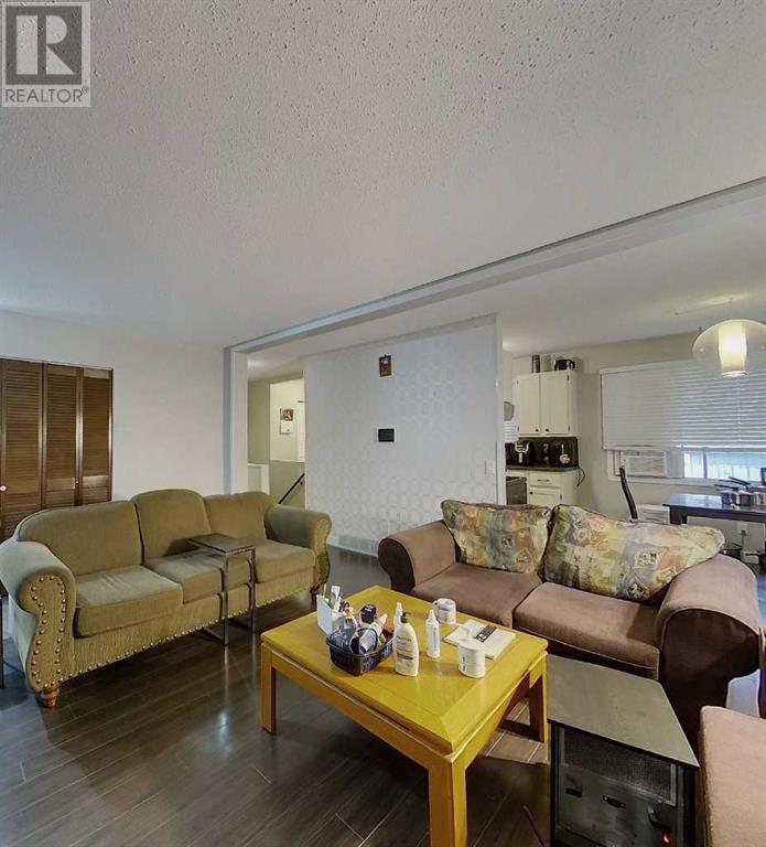 Property at 1102 55 Street image 5